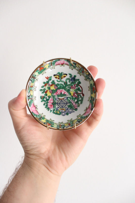 Small Rose Medallion Wall Plate