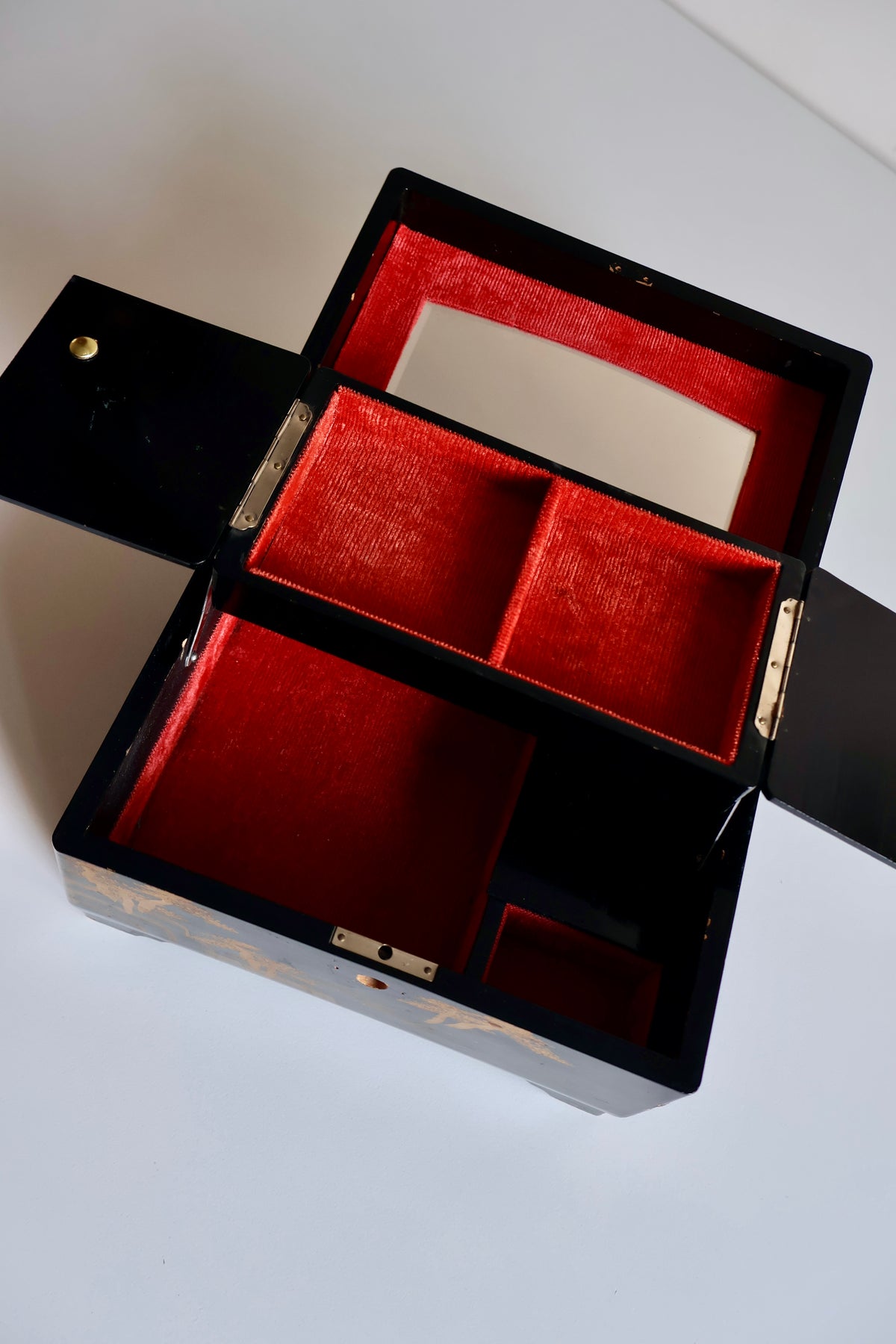 Vintage Japanese Lacquered Jewelry Box with Mirror