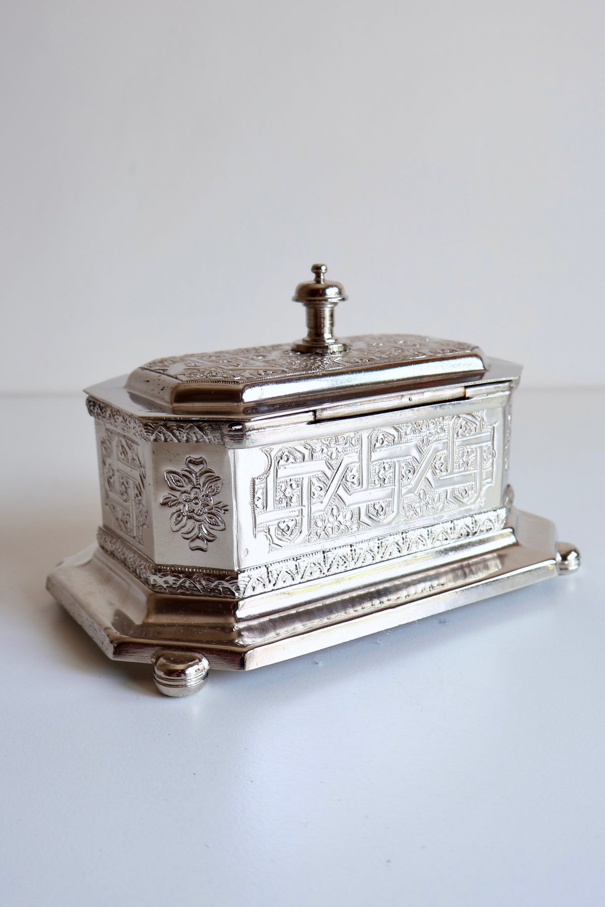 Vintage Silver-Tone Ornate Jewelry Box with Red Velvet Interior