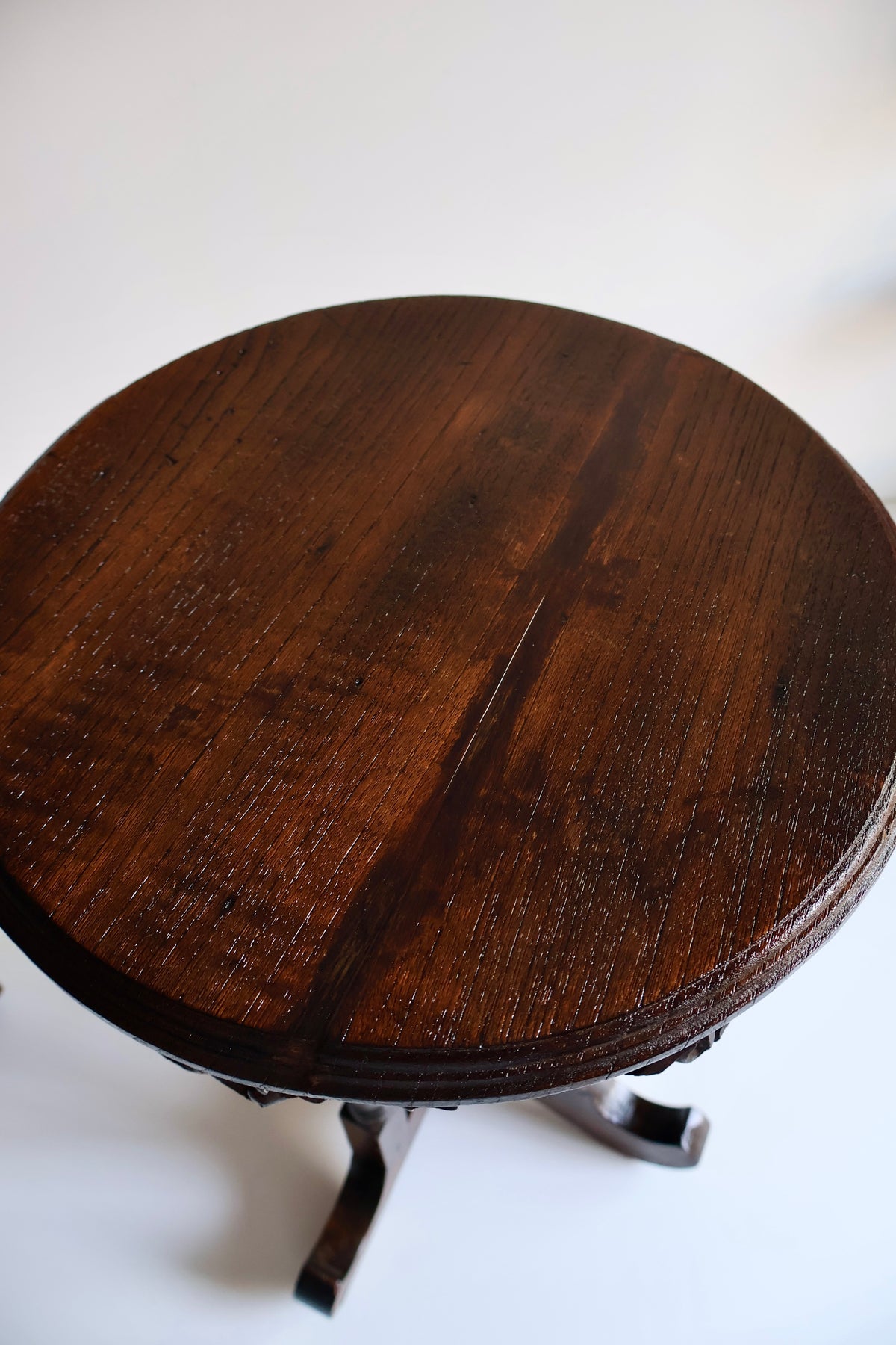 Pair of Anglo-Indian Style Carved Wooden Side Tables | Early 20th Century