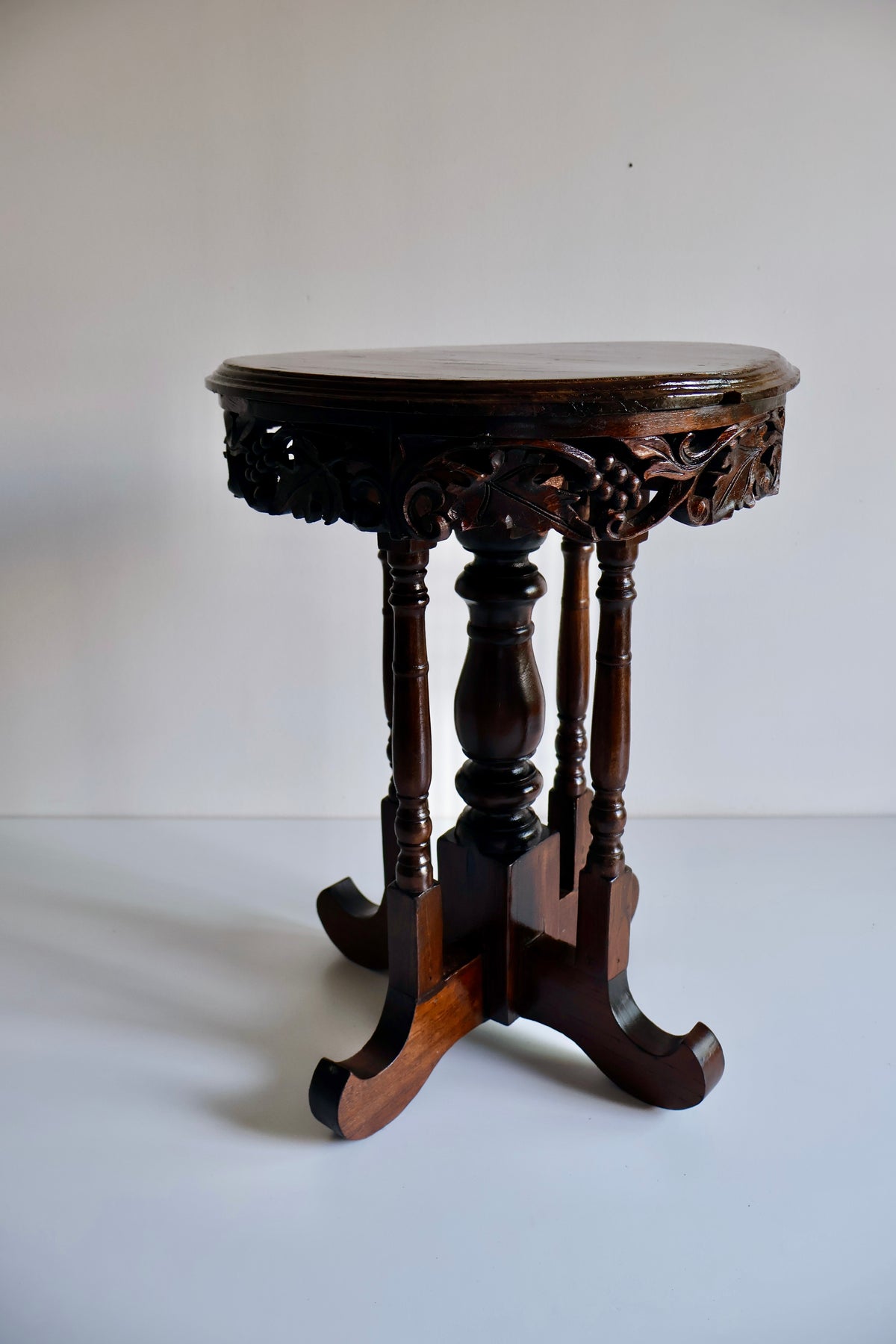 Pair of Anglo-Indian Style Carved Wooden Side Tables | Early 20th Century