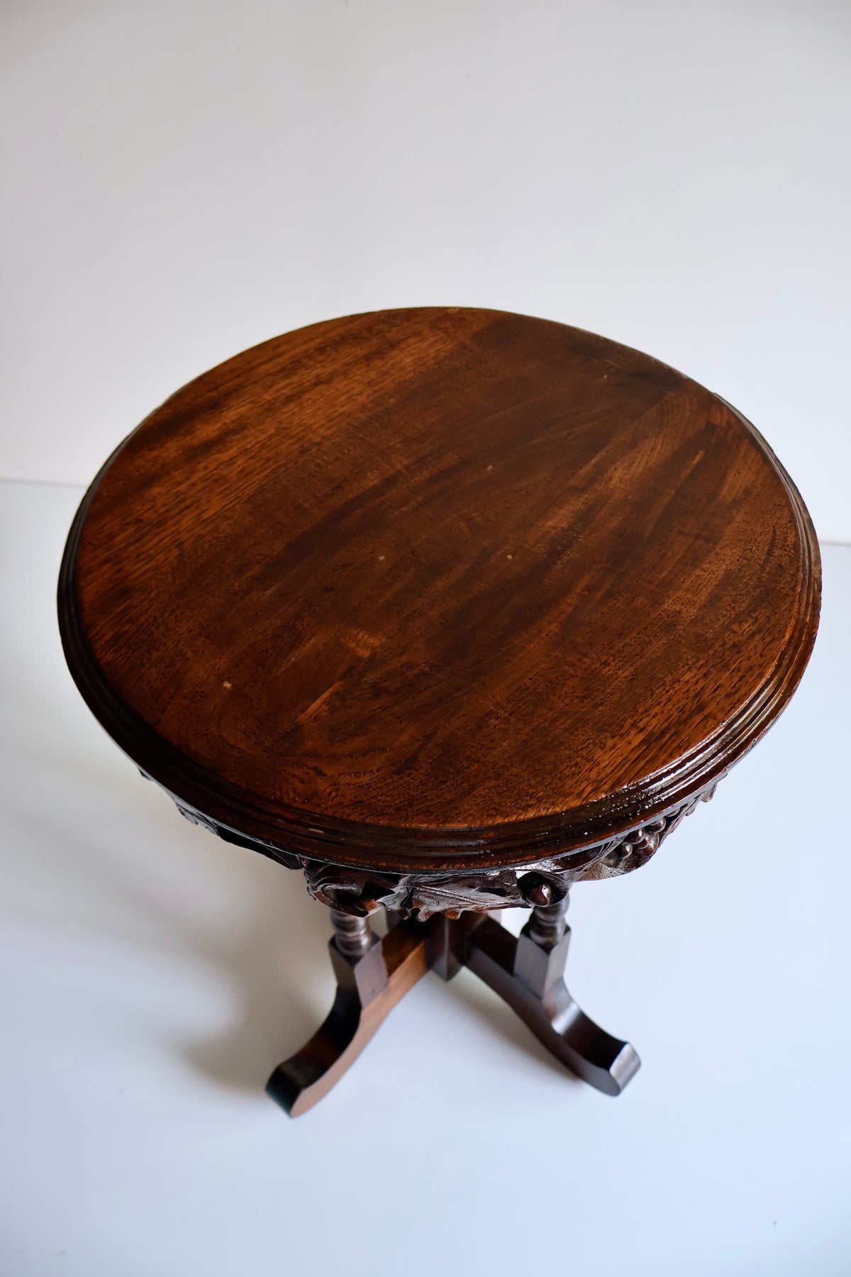 Pair of Anglo-Indian Style Carved Wooden Side Tables | Early 20th Century