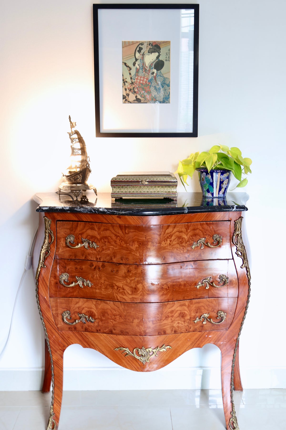 Vintage Louis XV–Style Bombé Chest of Drawers with Black Marble Top