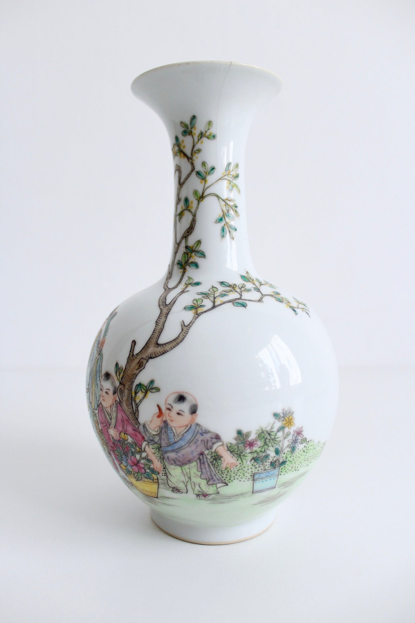 Antique Chinese Porcelain Vase (1910-1930)