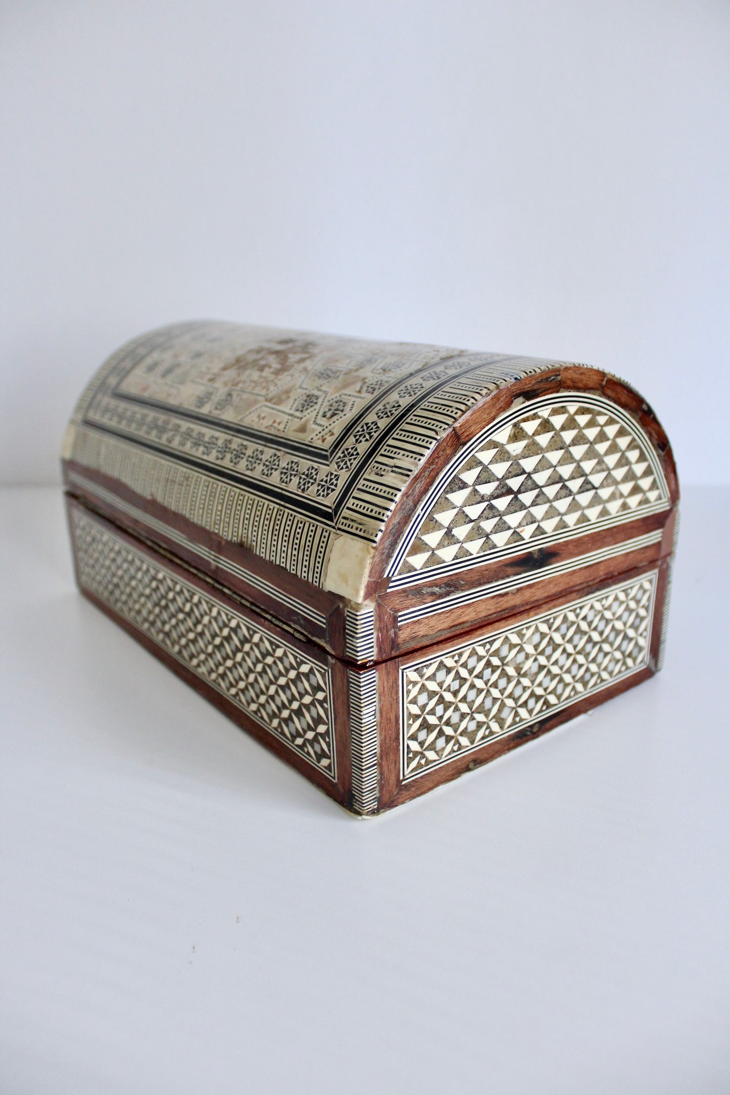 Vintage Handmade Syrian Marquetry Domed Box