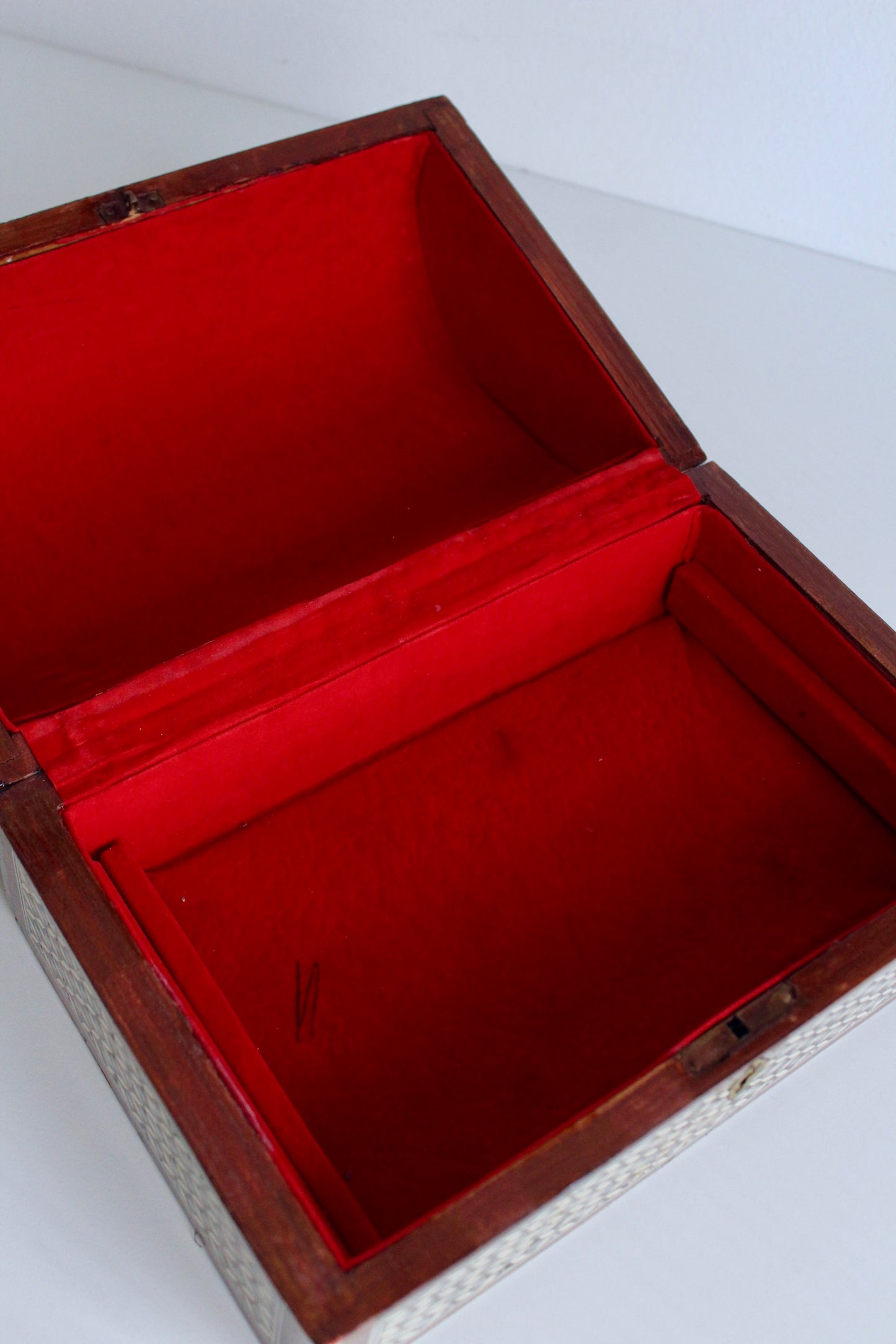 Vintage Handmade Syrian Marquetry Domed Box