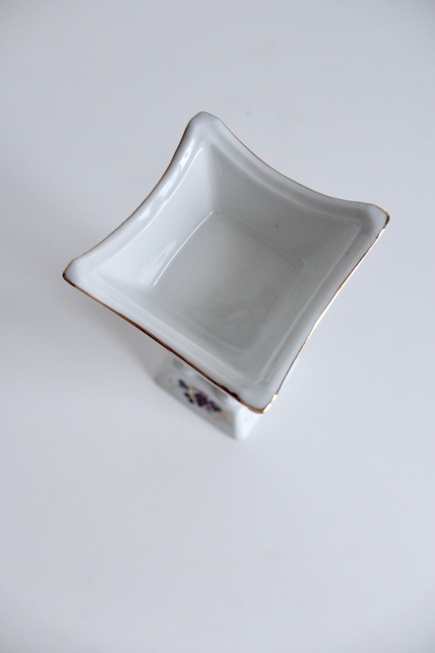 Vintage Japanese Porcelain Mubkhar