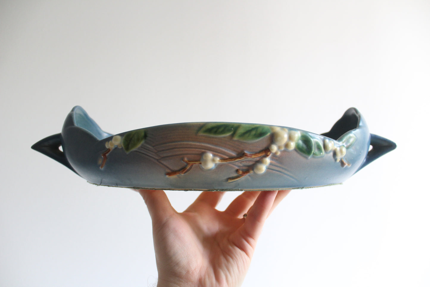 Late 1940s Roseville Pottery Snowberry 1182-12 Console Bowl