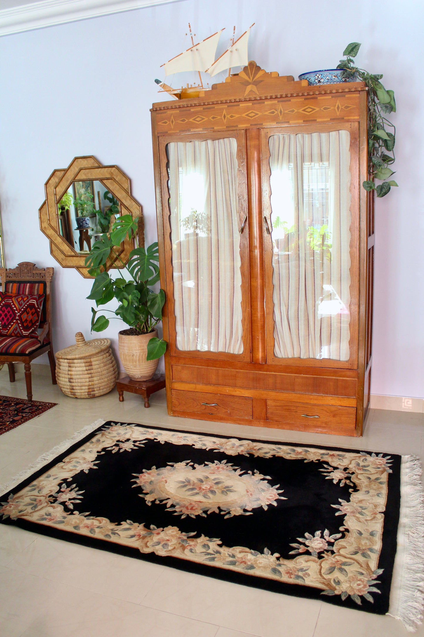 1980s Vintage Chinese Handmade Carpet
