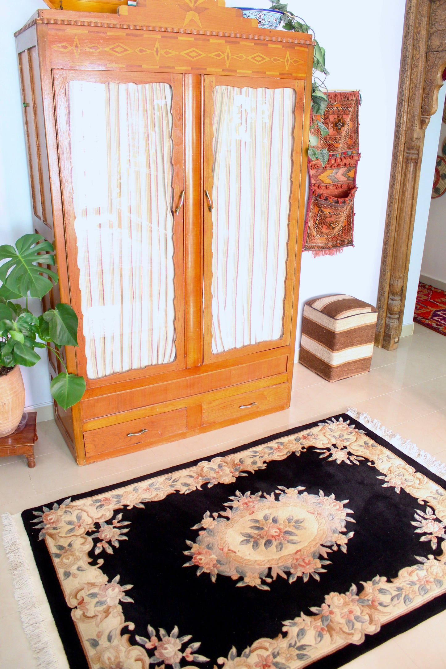1980s Vintage Chinese Handmade Carpet