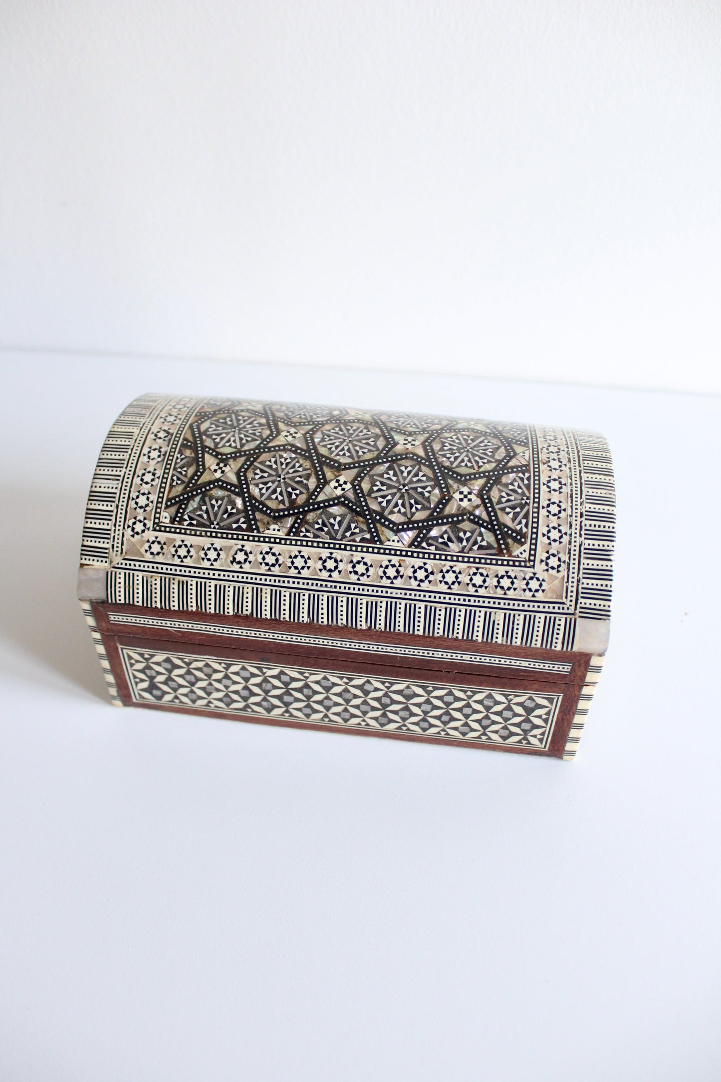 Syrian Mother of Pearl and Wood Inlay Marquetry Box