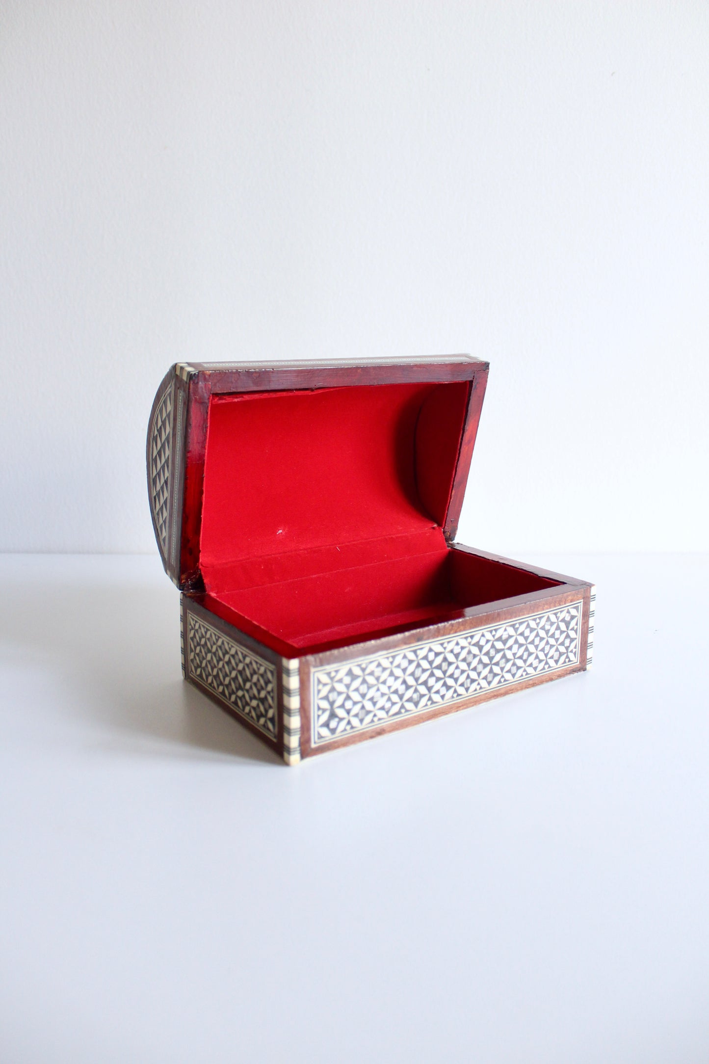 Syrian Mother of Pearl and Wood Inlay Marquetry Box