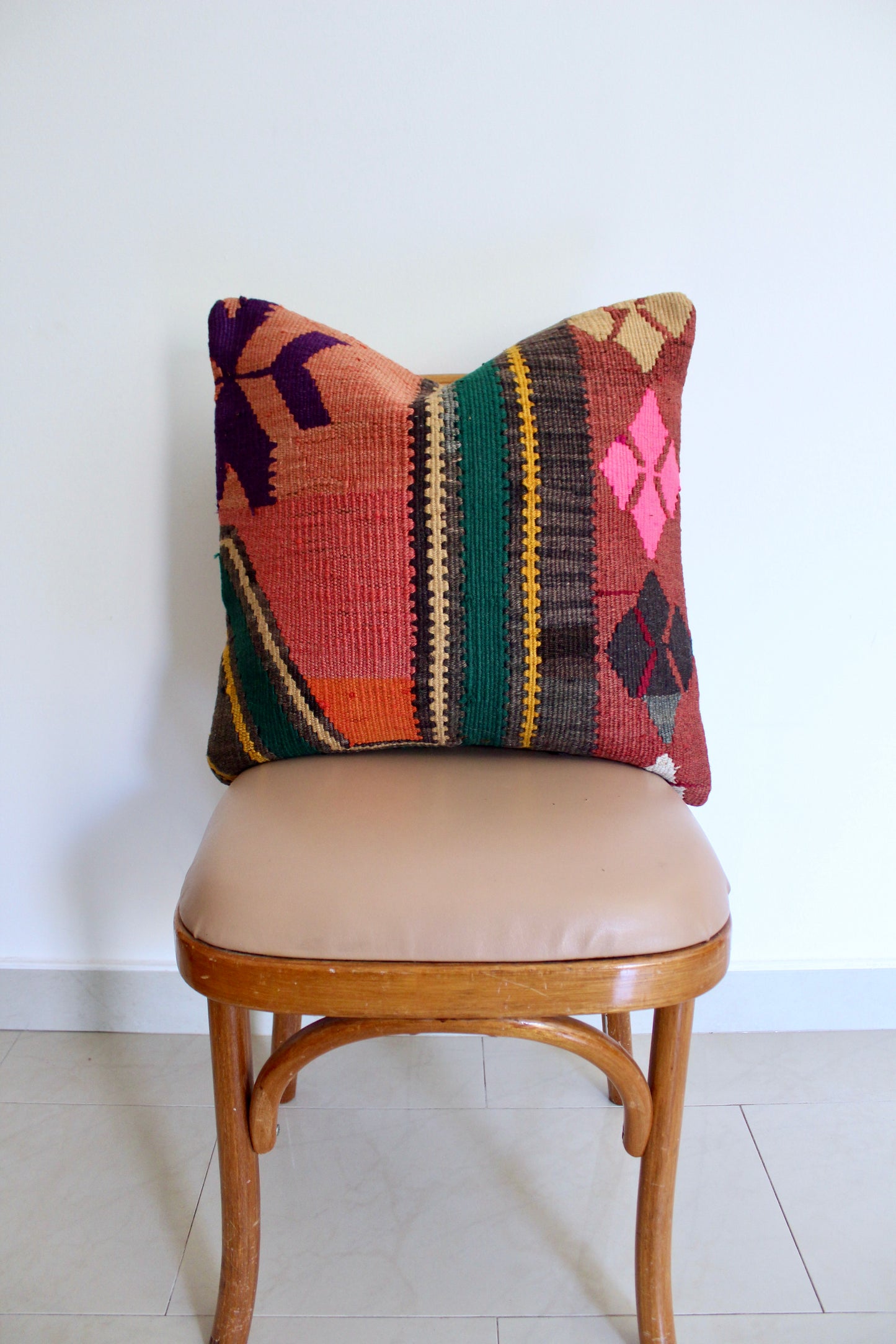 Vintage Turkish Kilim Pillow 1 - 50x50cm