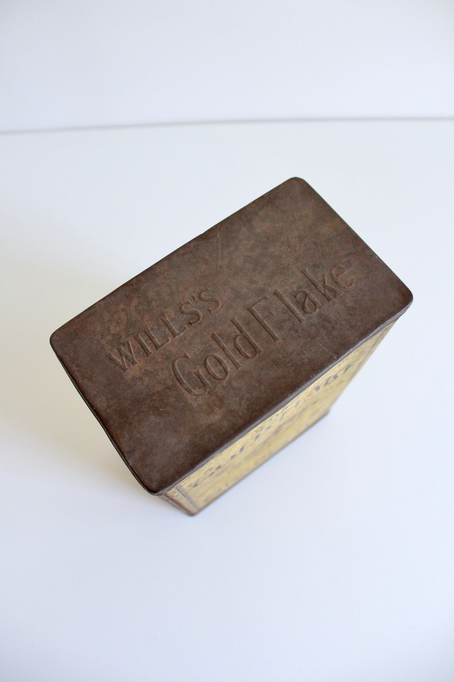Original 1930s Tin Wills' Gold Flake Cigarettes
