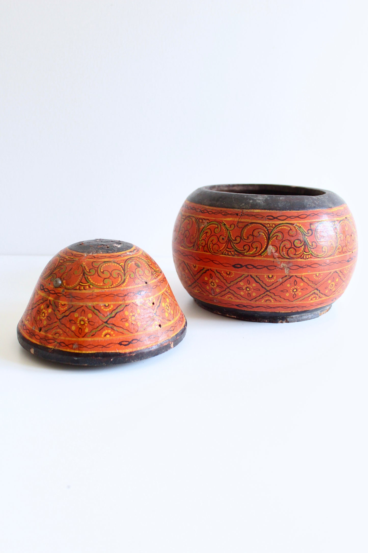 Vintage Handpainted "Cheppu" Jewelry Box