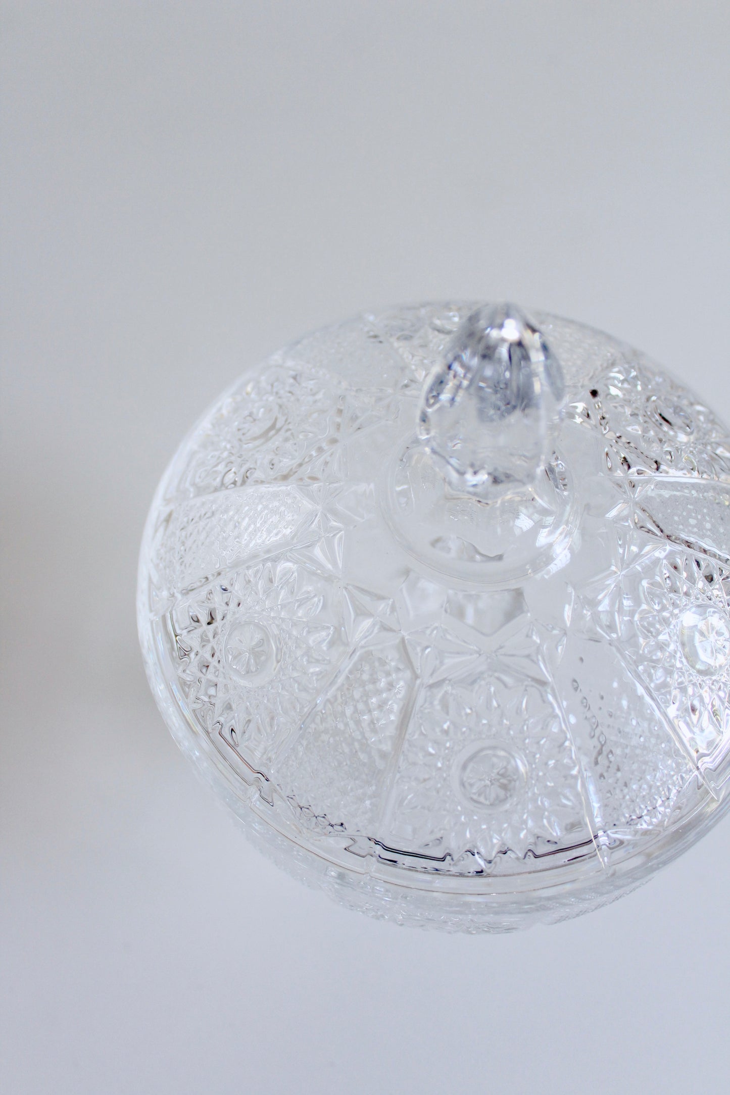Vintage Mid Century Pressed Glass Pedestal Candy Dish with Lid – Starburst Pattern