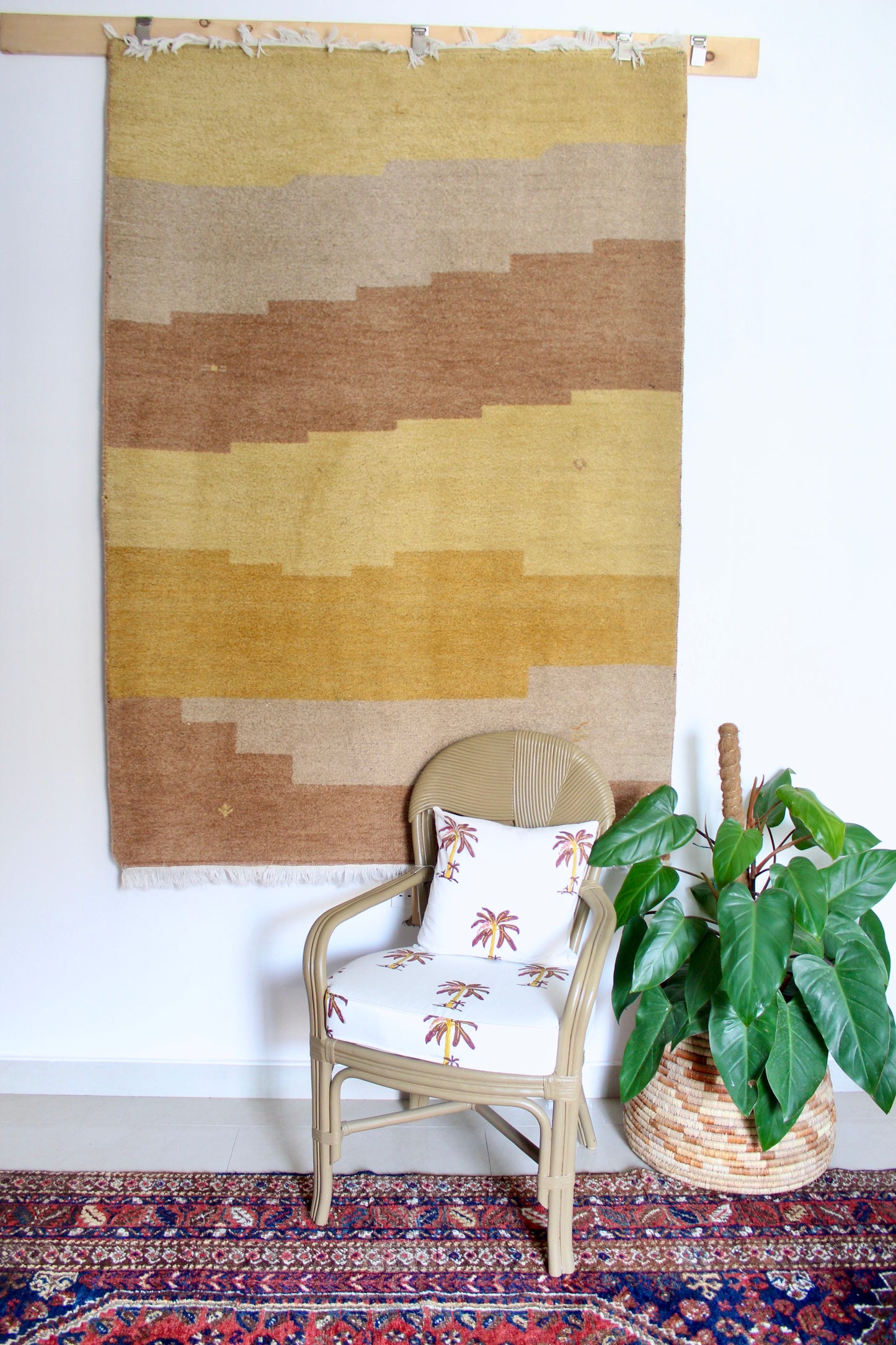 Vintage Persian Handwoven Gabbeh 140x205