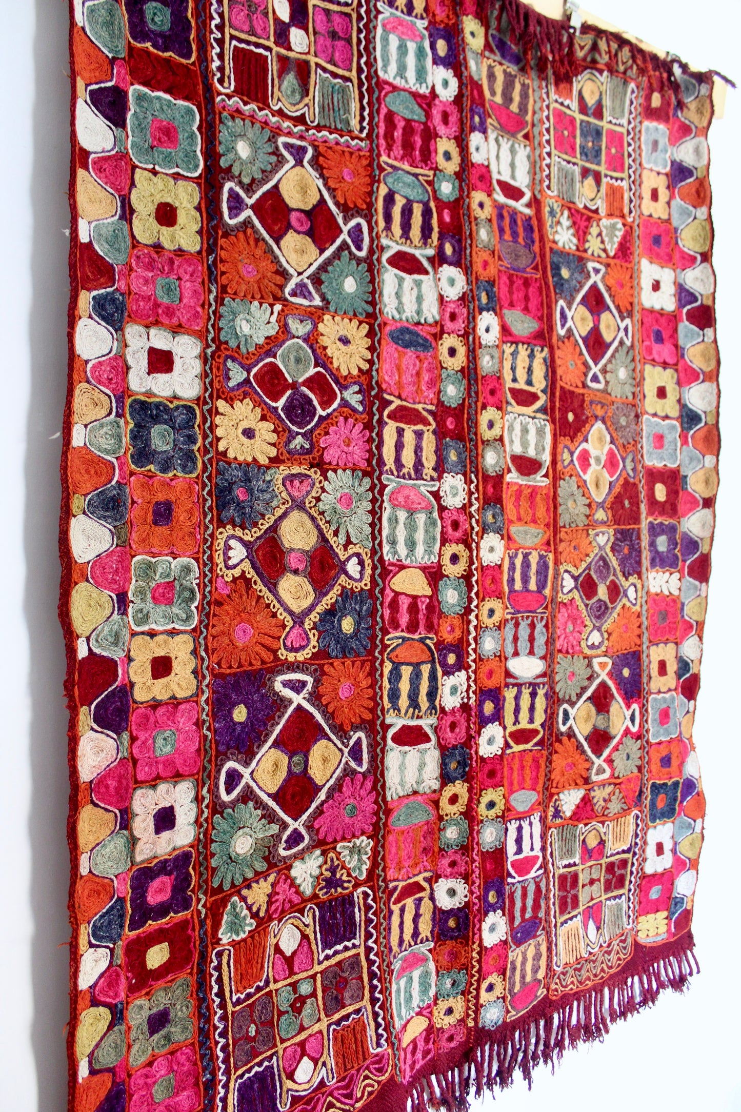 Super Rare "Marsh Arabs" Embroidered Kilim - 152x225cm