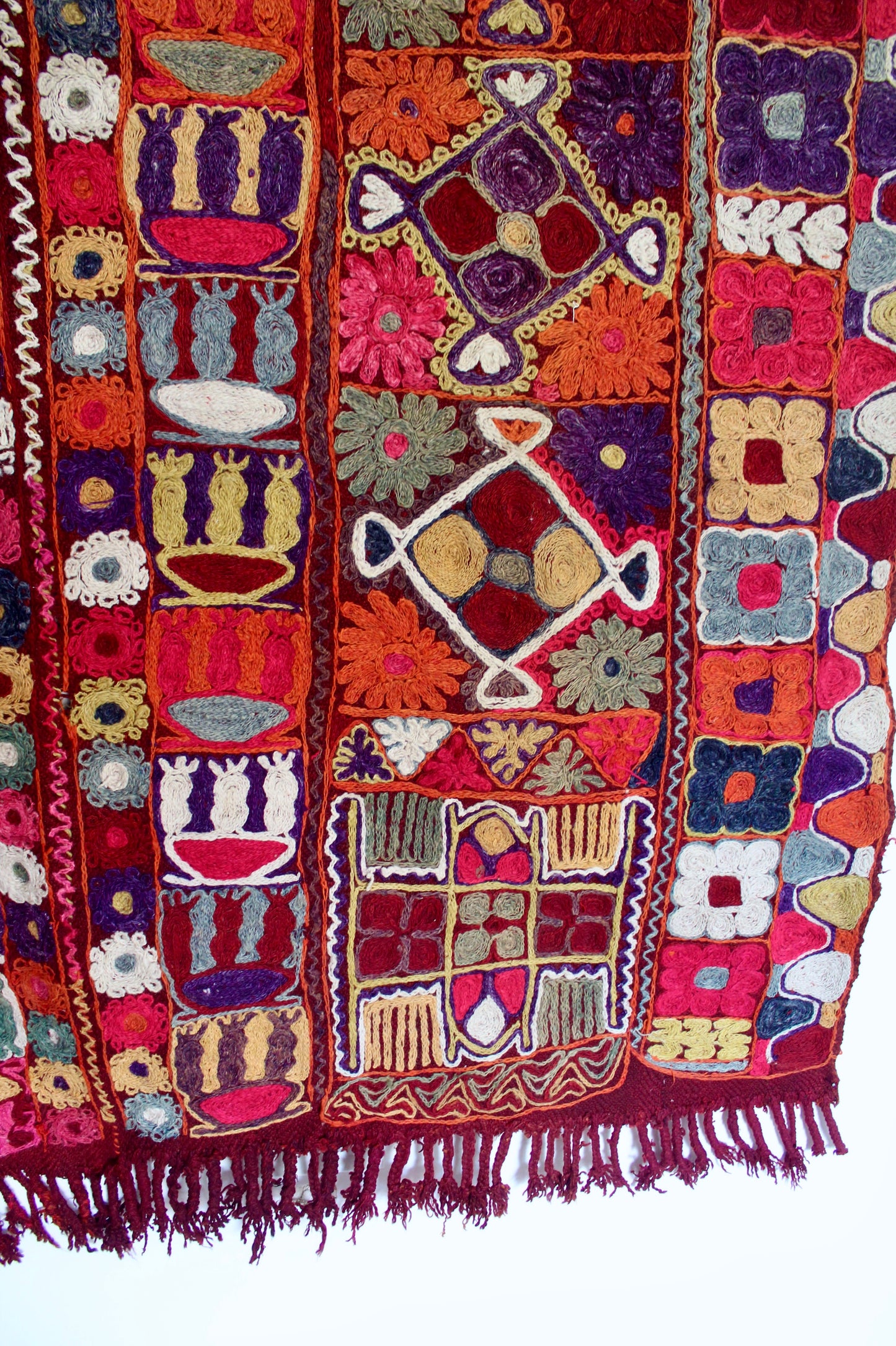 Super Rare "Marsh Arabs" Embroidered Kilim - 152x225cm