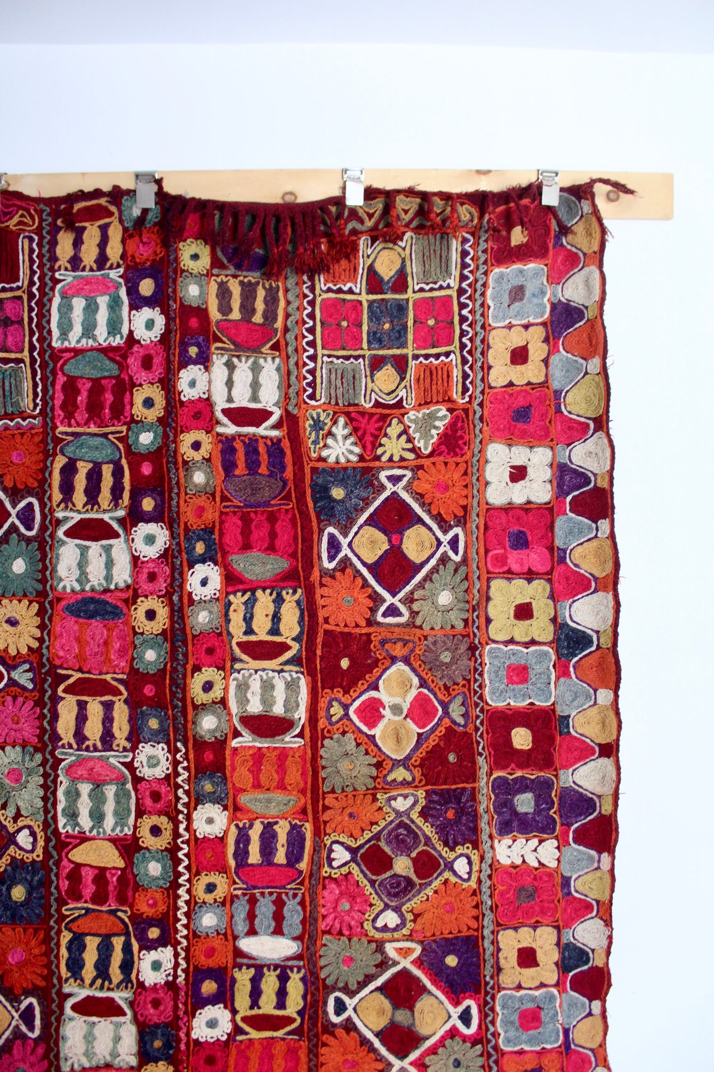 Super Rare "Marsh Arabs" Embroidered Kilim - 152x225cm