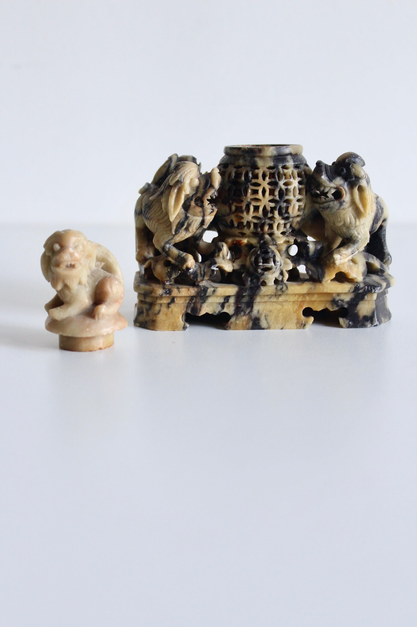 Vintage Chinese Carved Soapstone Mubkhar