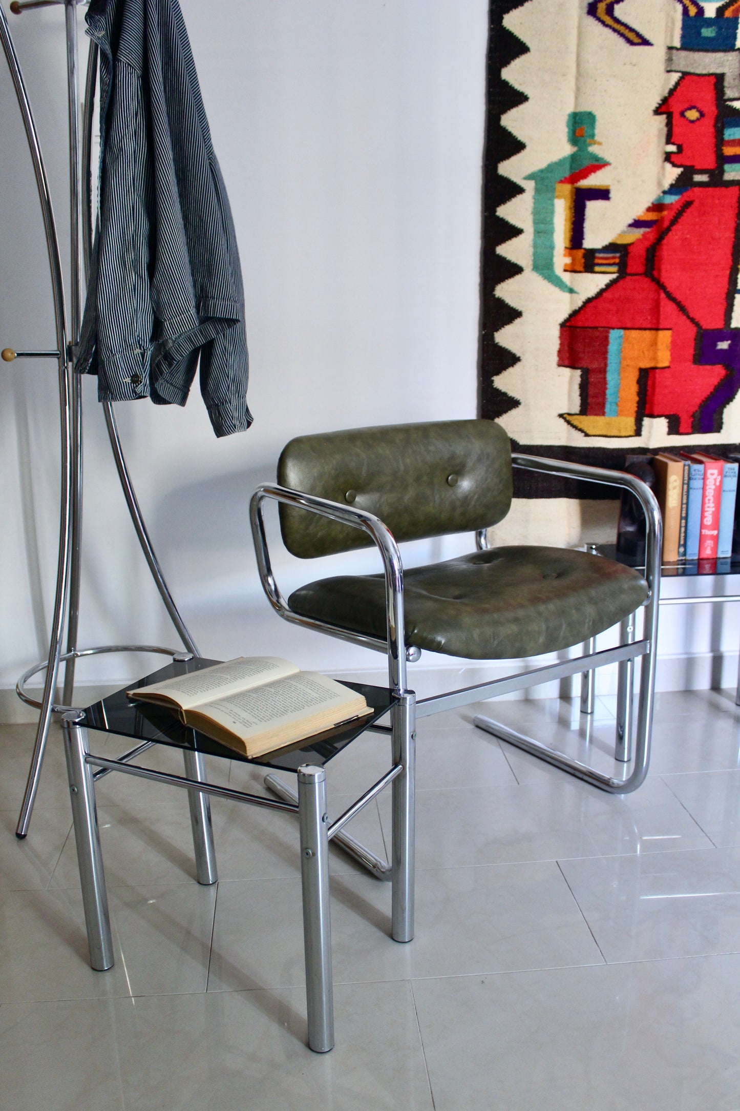 1970s English Lounge Chairs - Olive