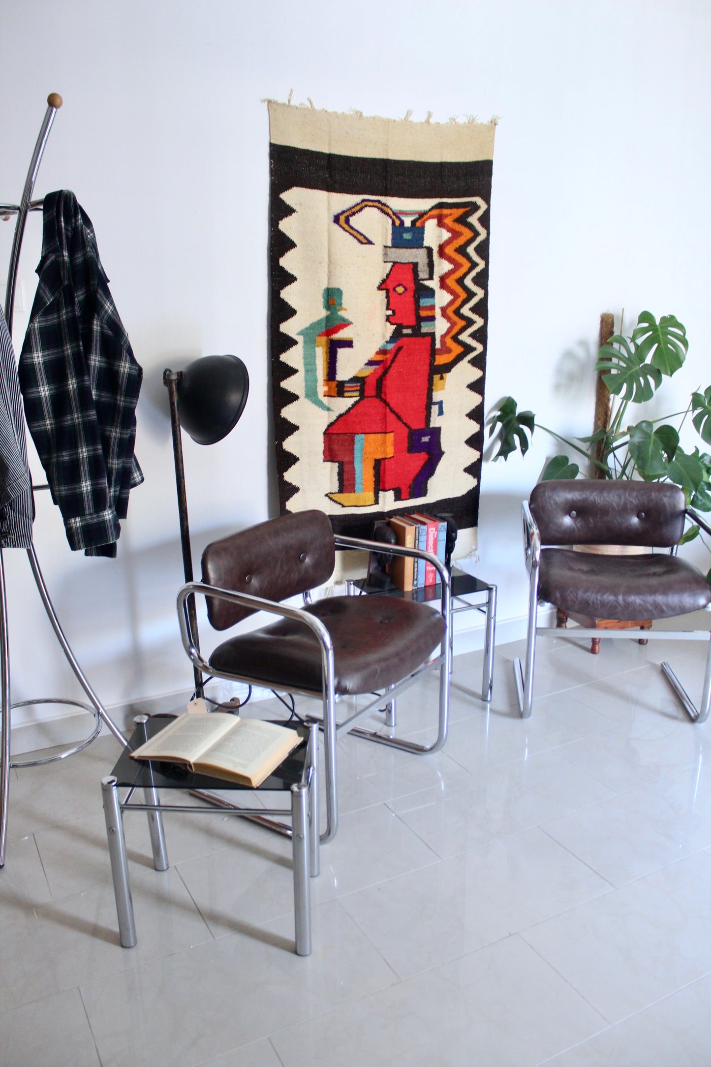 1970s English Lounge Chairs - Espresso