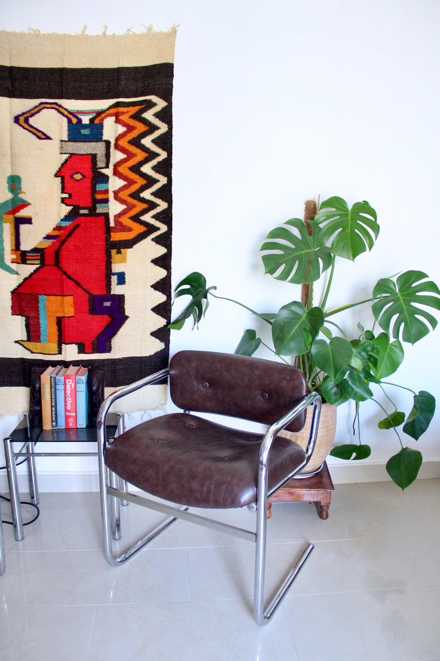 1970s English Lounge Chairs - Espresso