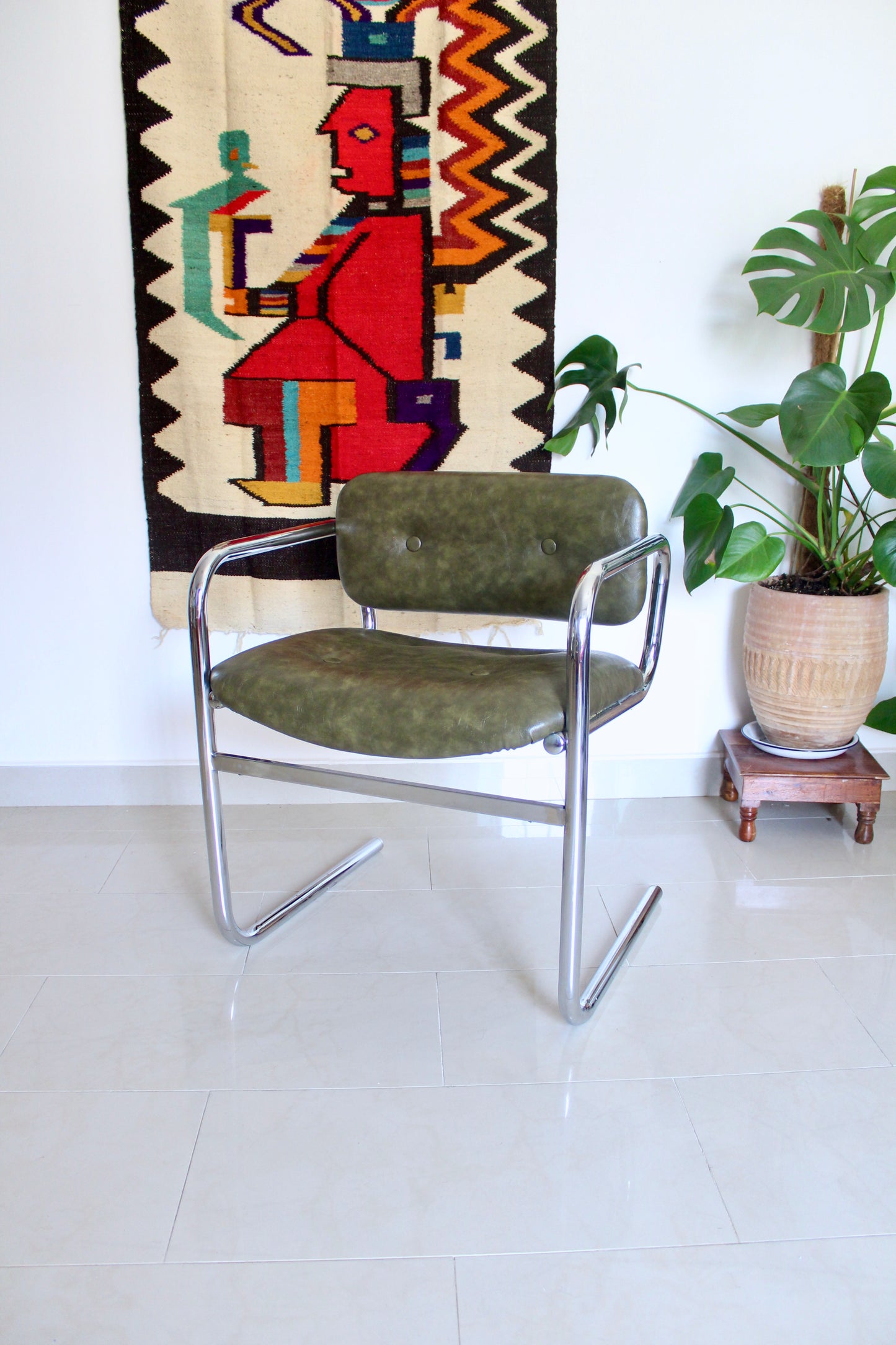 1970s English Lounge Chairs - Olive