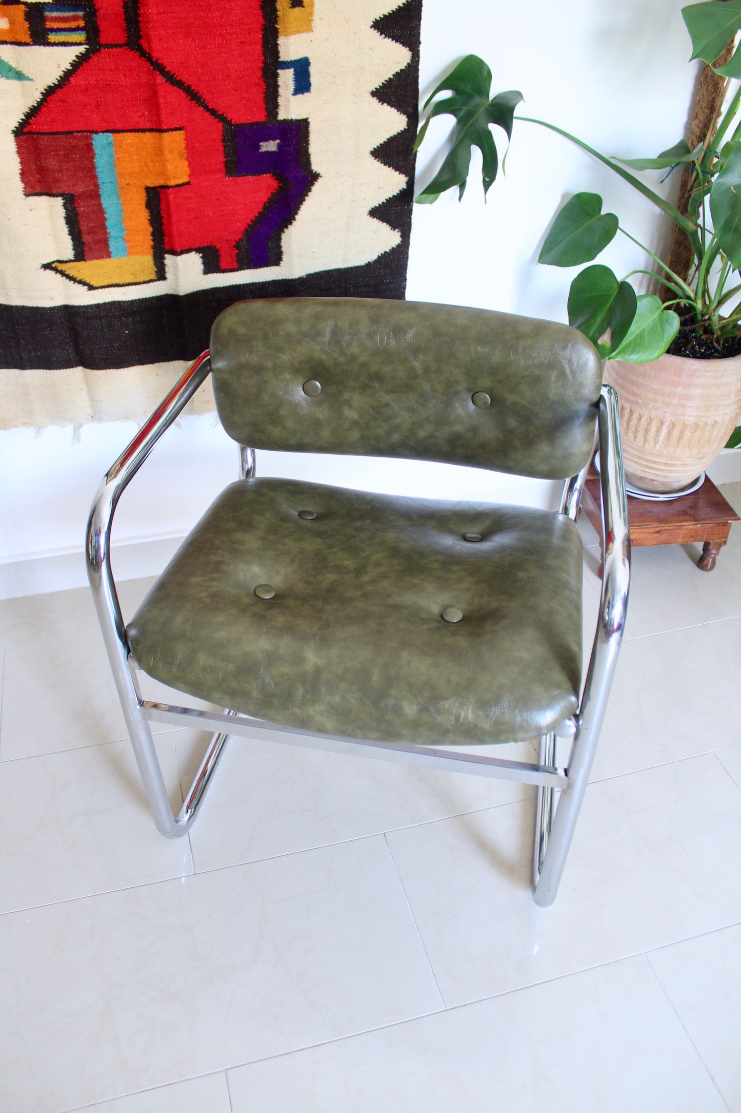 1970s English Lounge Chairs - Olive