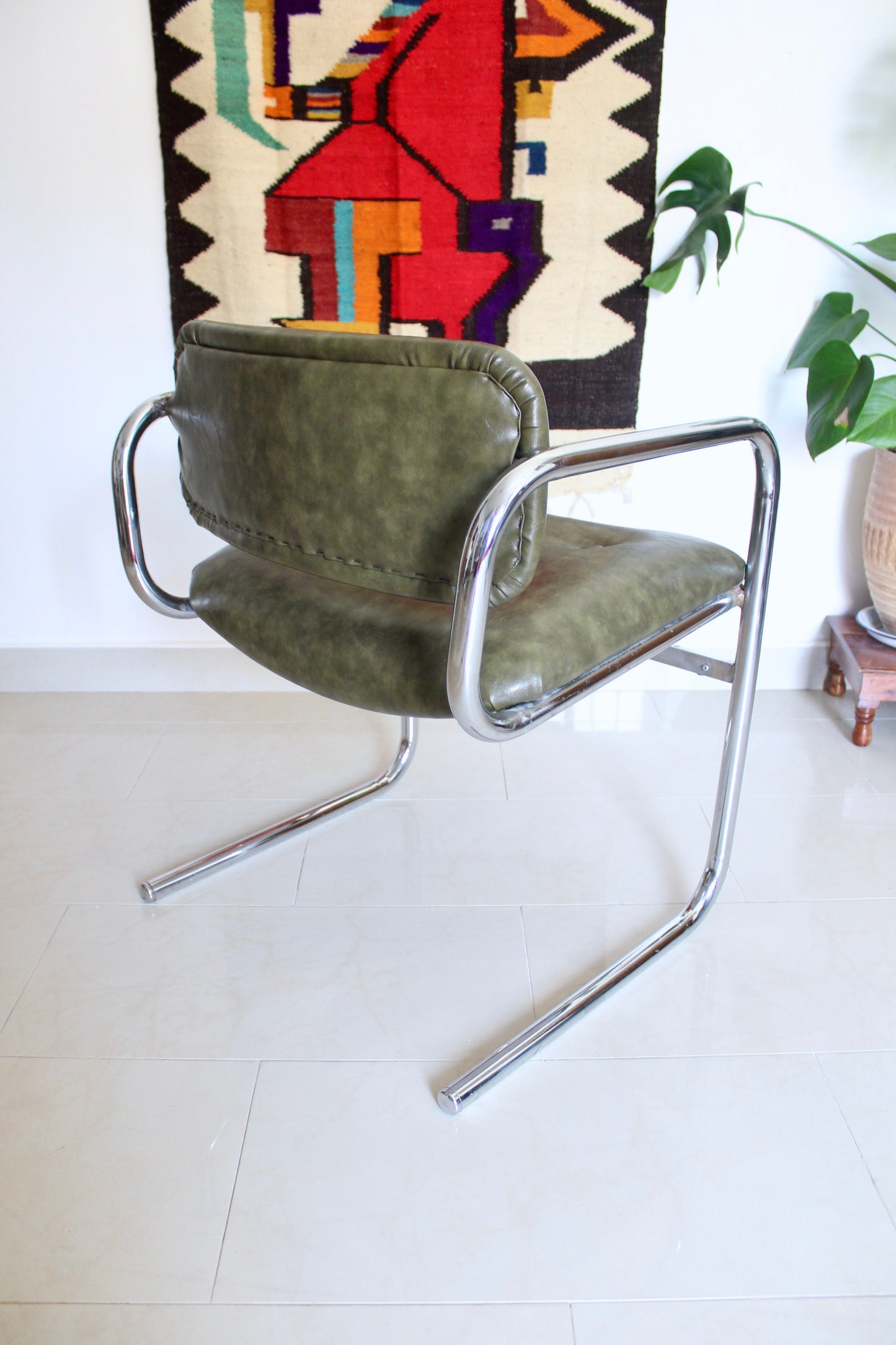 1970s English Lounge Chairs - Olive