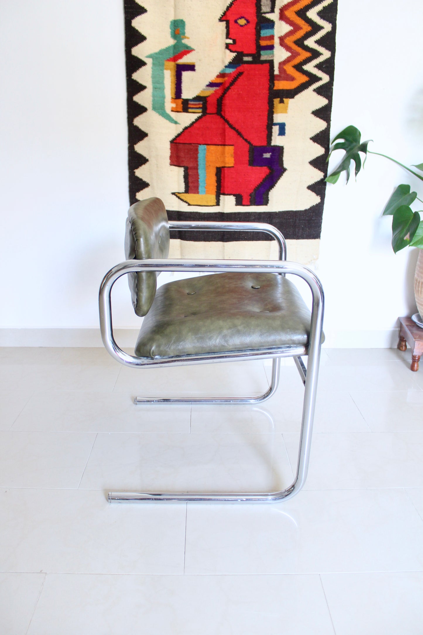 1970s English Lounge Chairs - Olive
