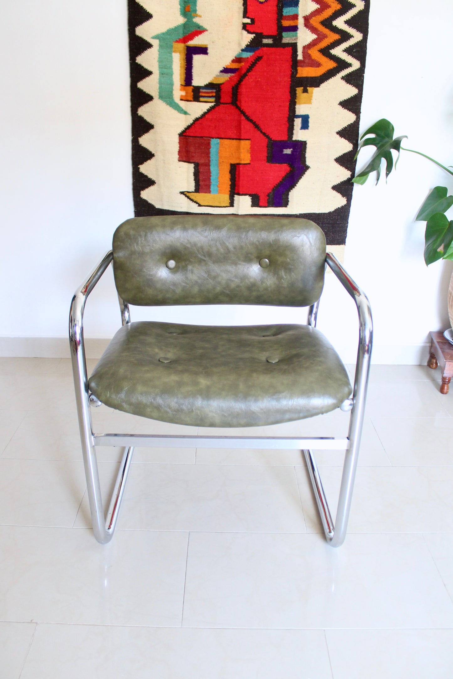 1970s English Lounge Chairs - Olive