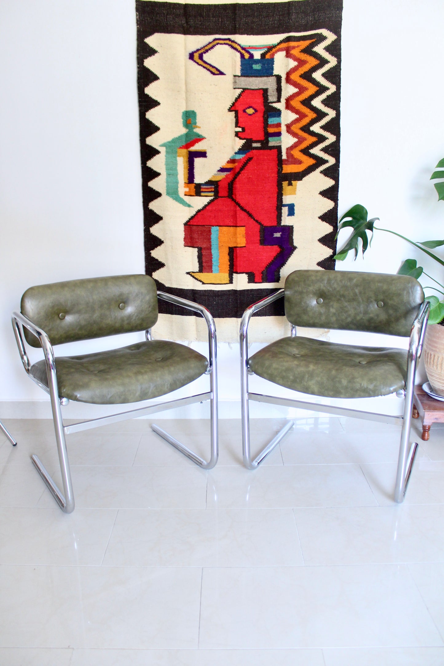 1970s English Lounge Chairs - Olive