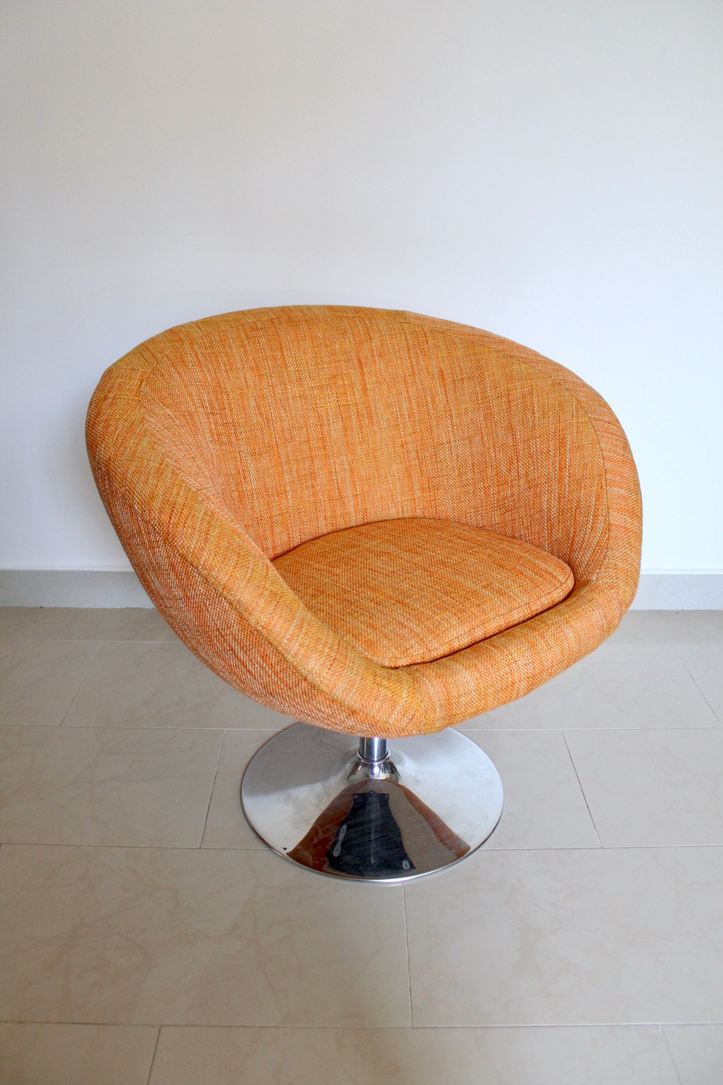 Vintage 1970s Chrome Based Swivel Chair