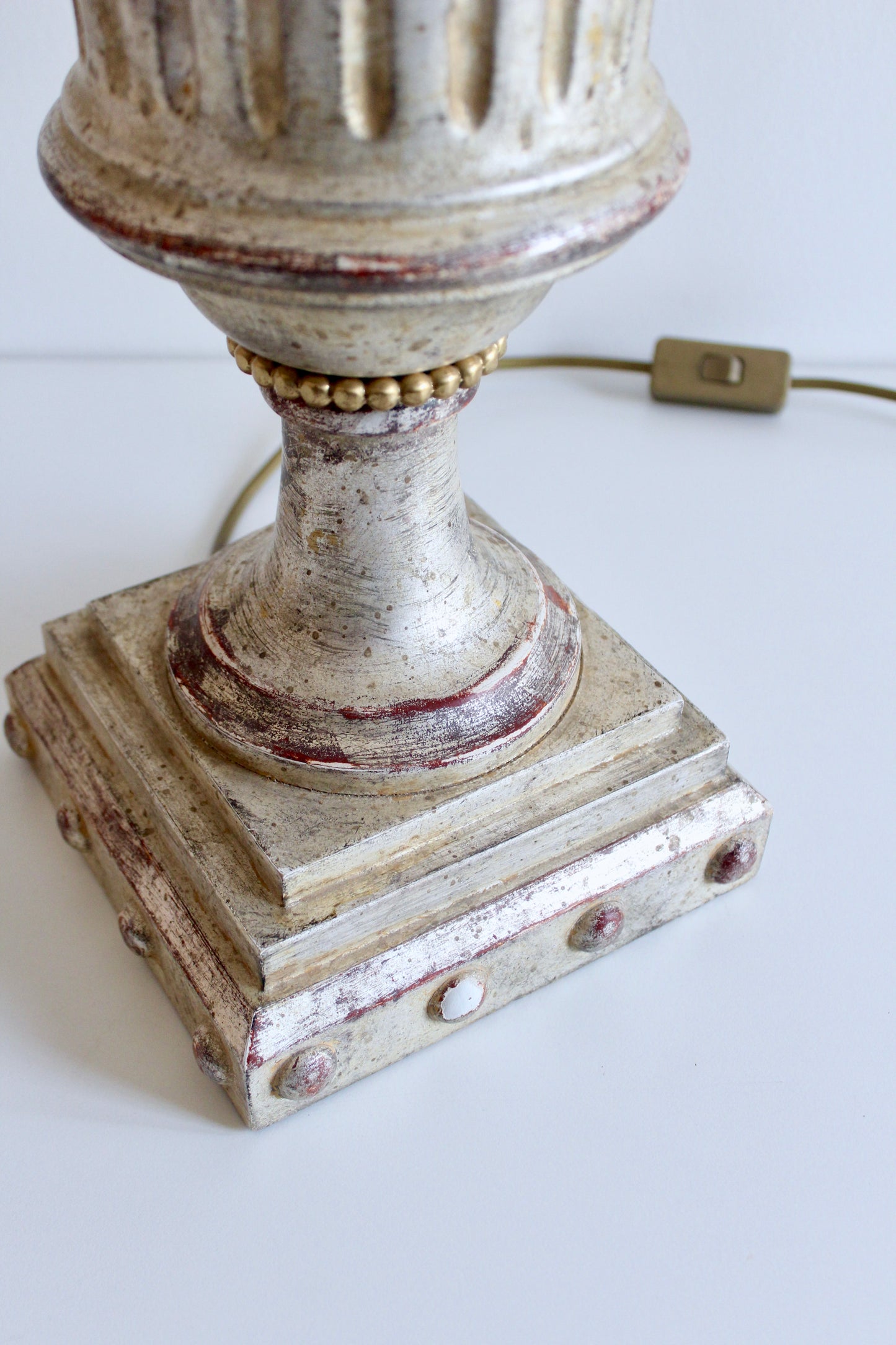 Italian Neoclassical Urn Table Lamp