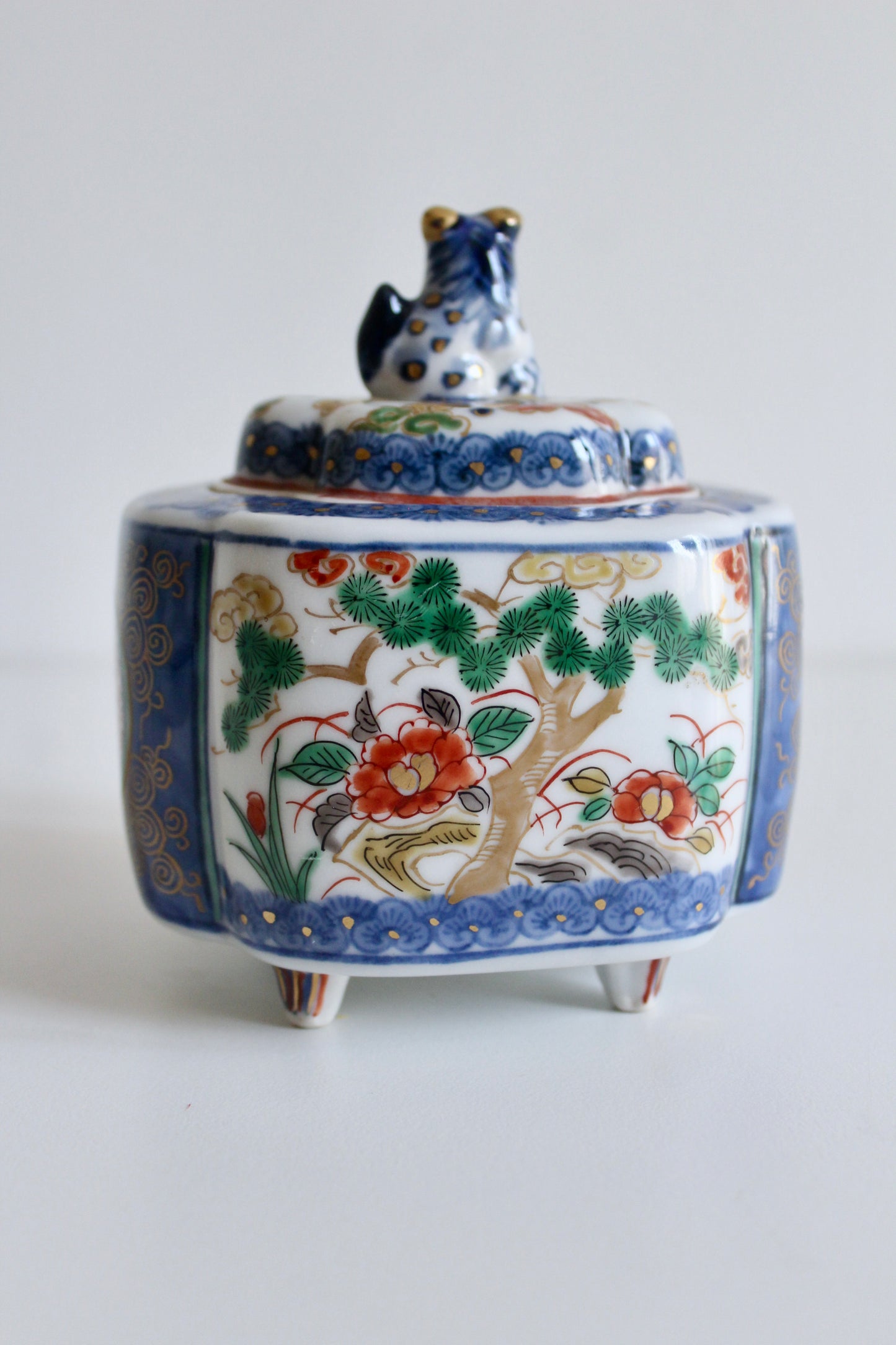 Vintage Japanese Imari Mubkhar