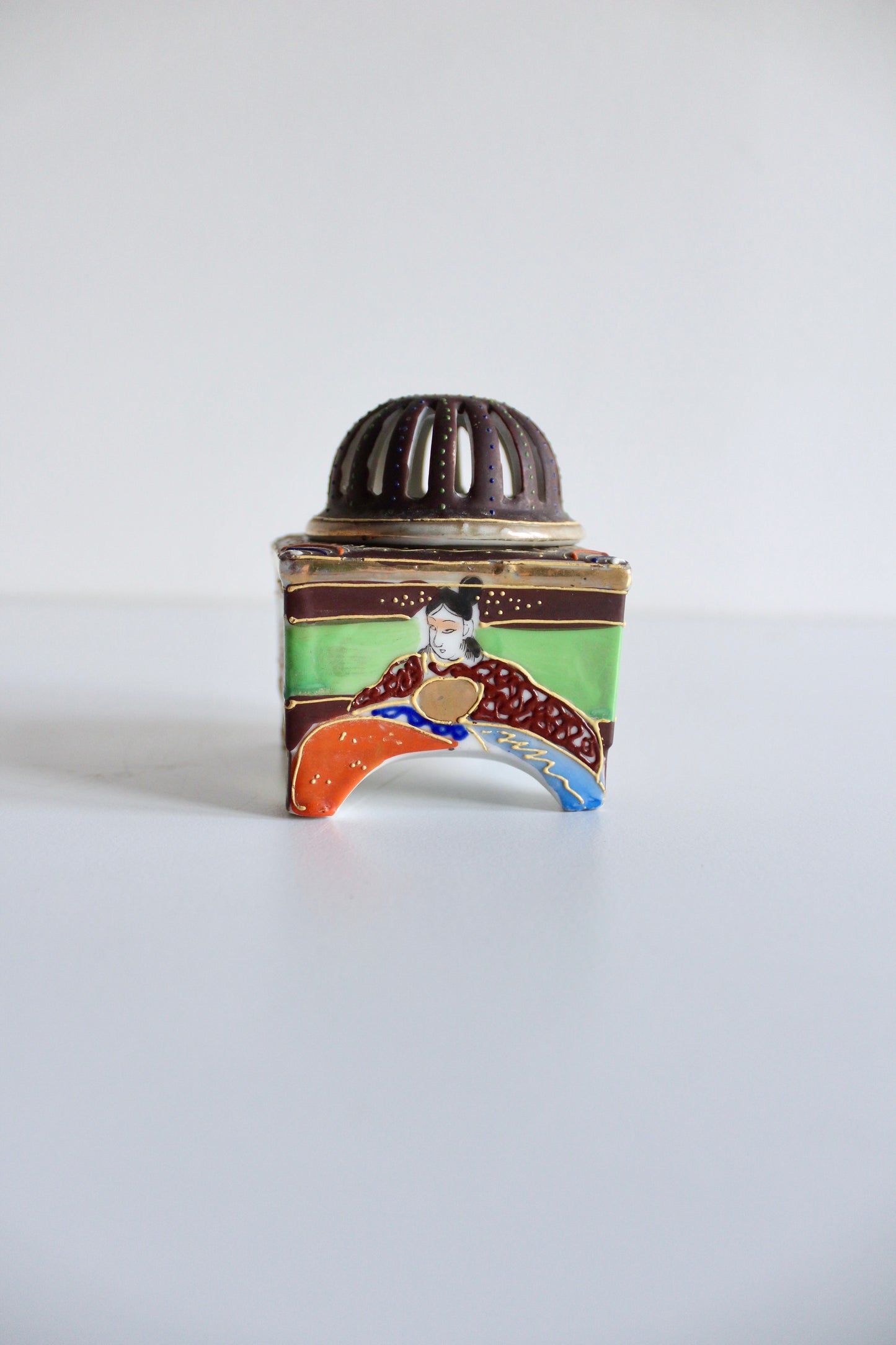 Vintage Japanese Hand-Painted Ceramic Mubkhar, c. 1950s–1960s