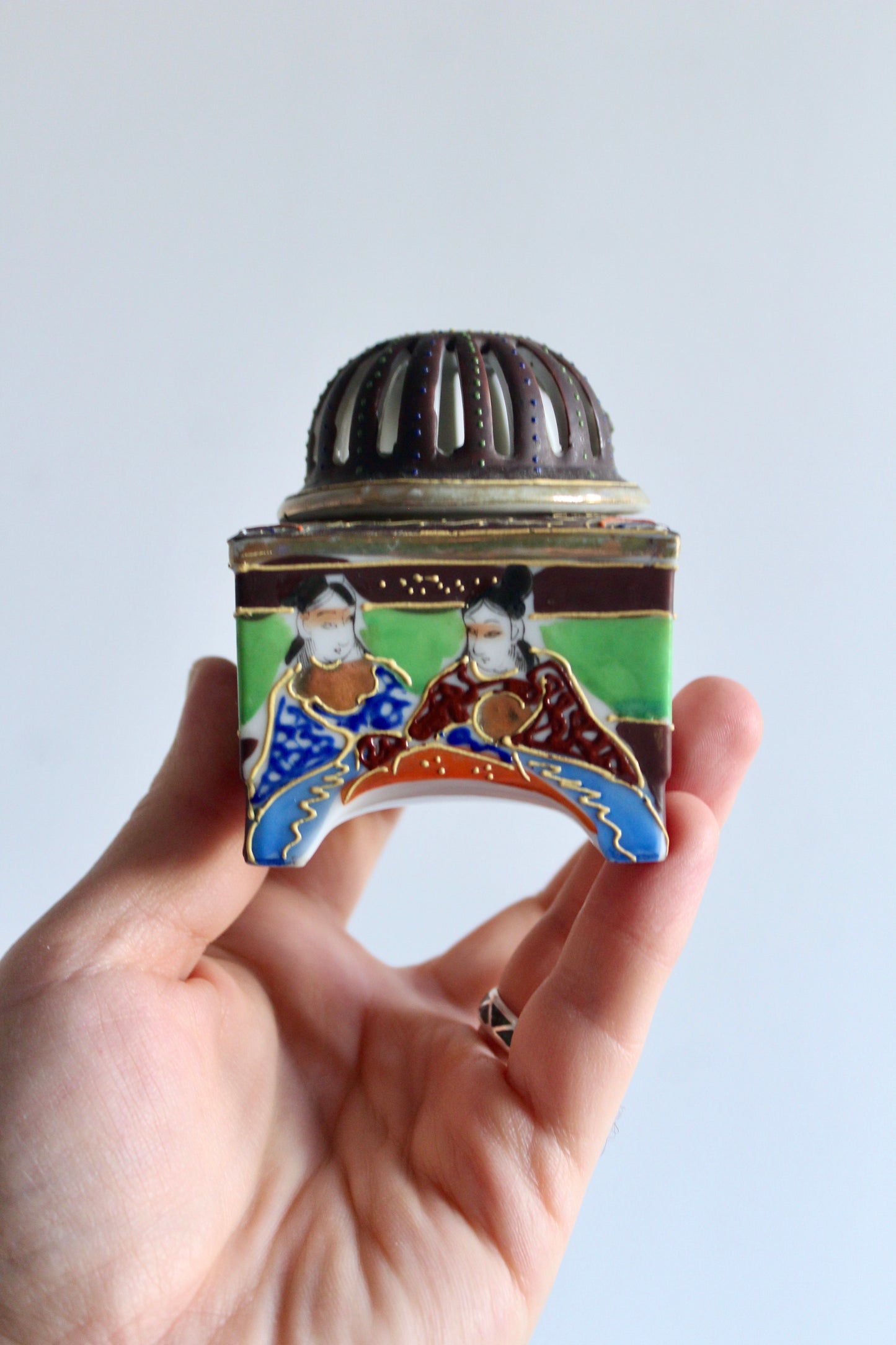 Vintage Japanese Hand-Painted Ceramic Mubkhar, c. 1950s–1960s