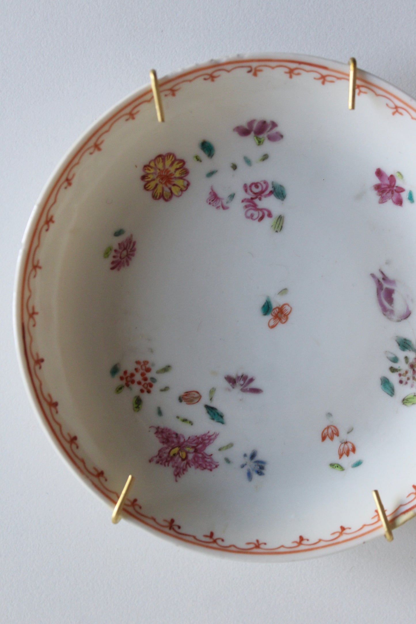 Antique Chinese Export Porcelain Bowl with Famille Rose Floral Decoration