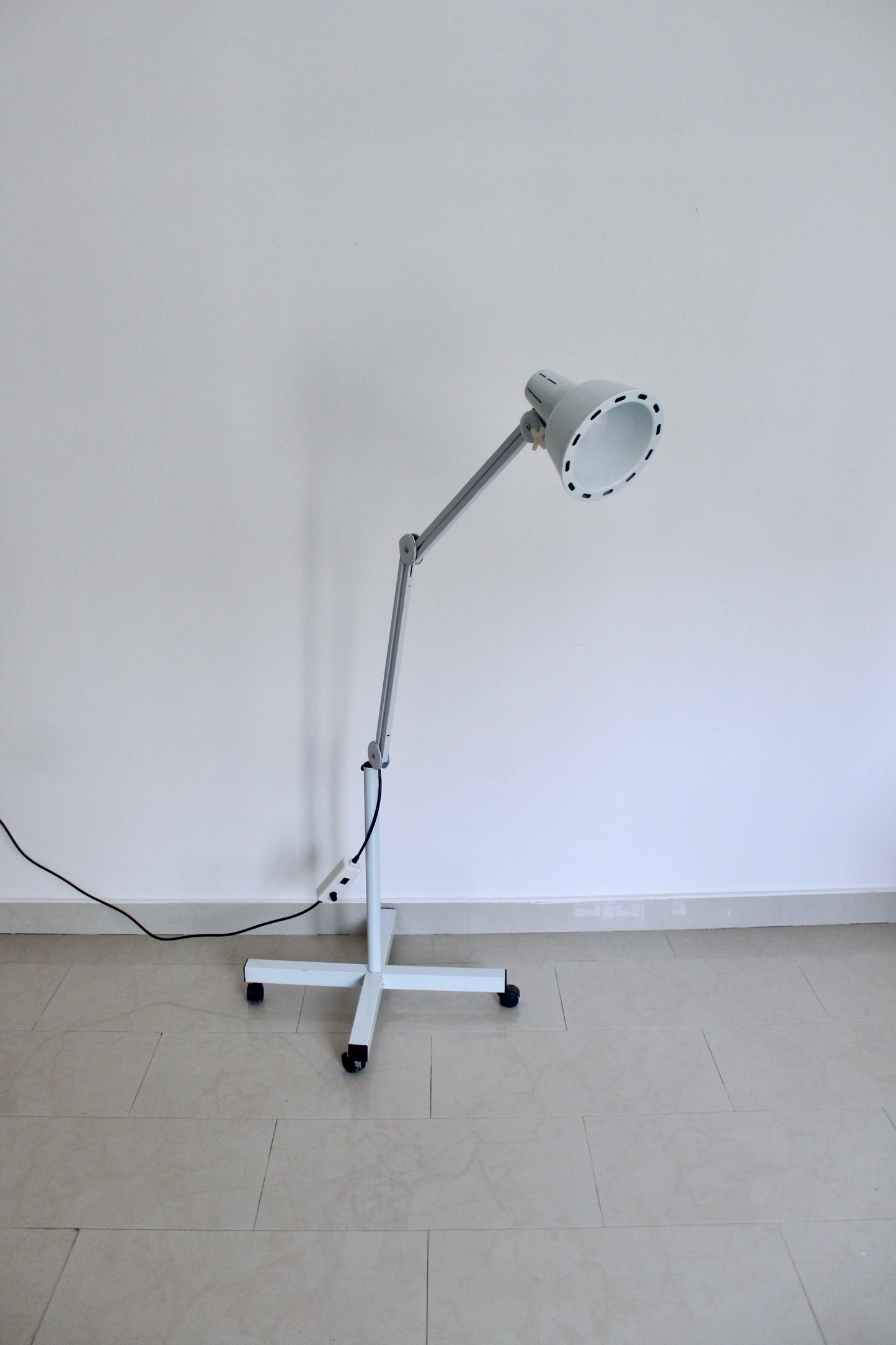 Industrial Adjustable Examination Floor Lamp on Casters
