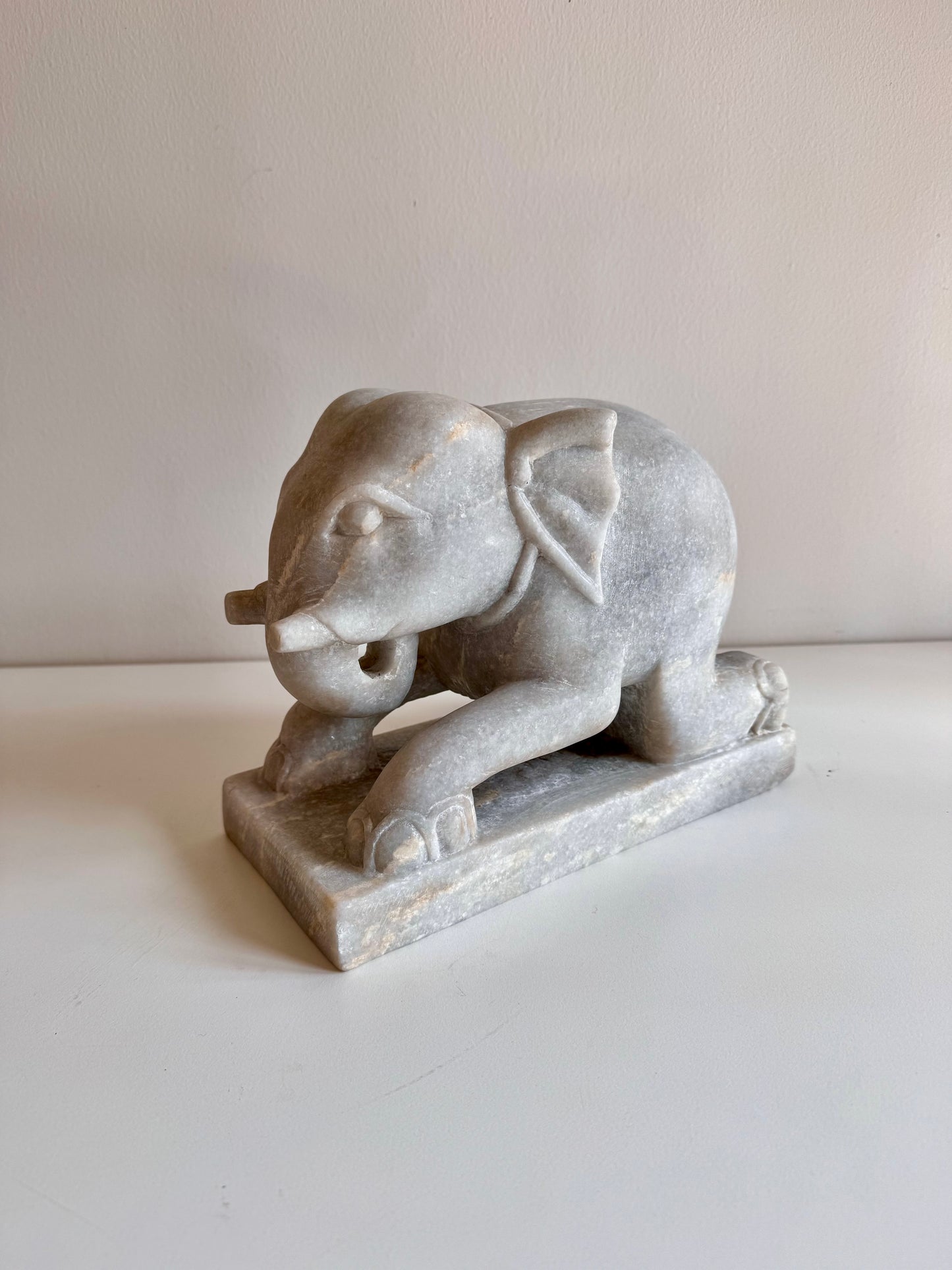 Vintage Indian Hand-Carved Marble Elephant Sculpture – 25 cm