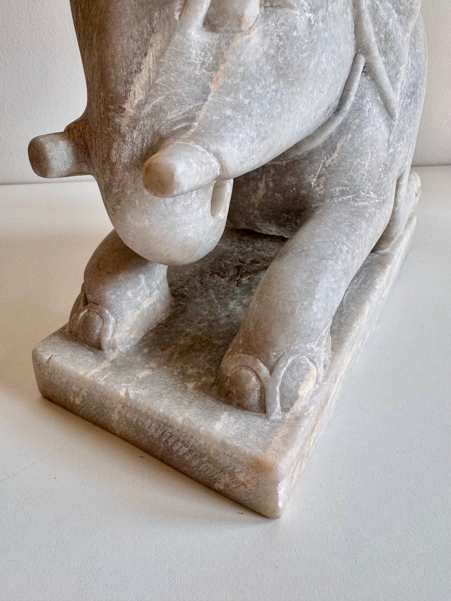 Vintage Indian Hand-Carved Marble Elephant Sculpture – 25 cm