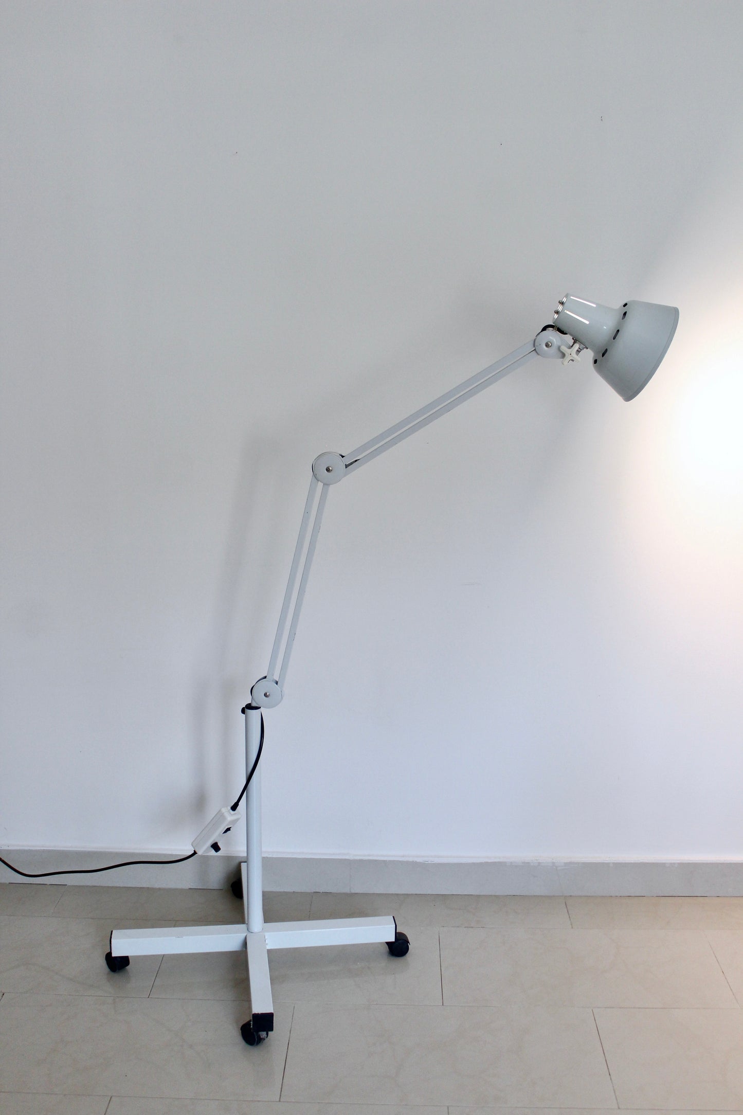 Industrial Adjustable Examination Floor Lamp on Casters