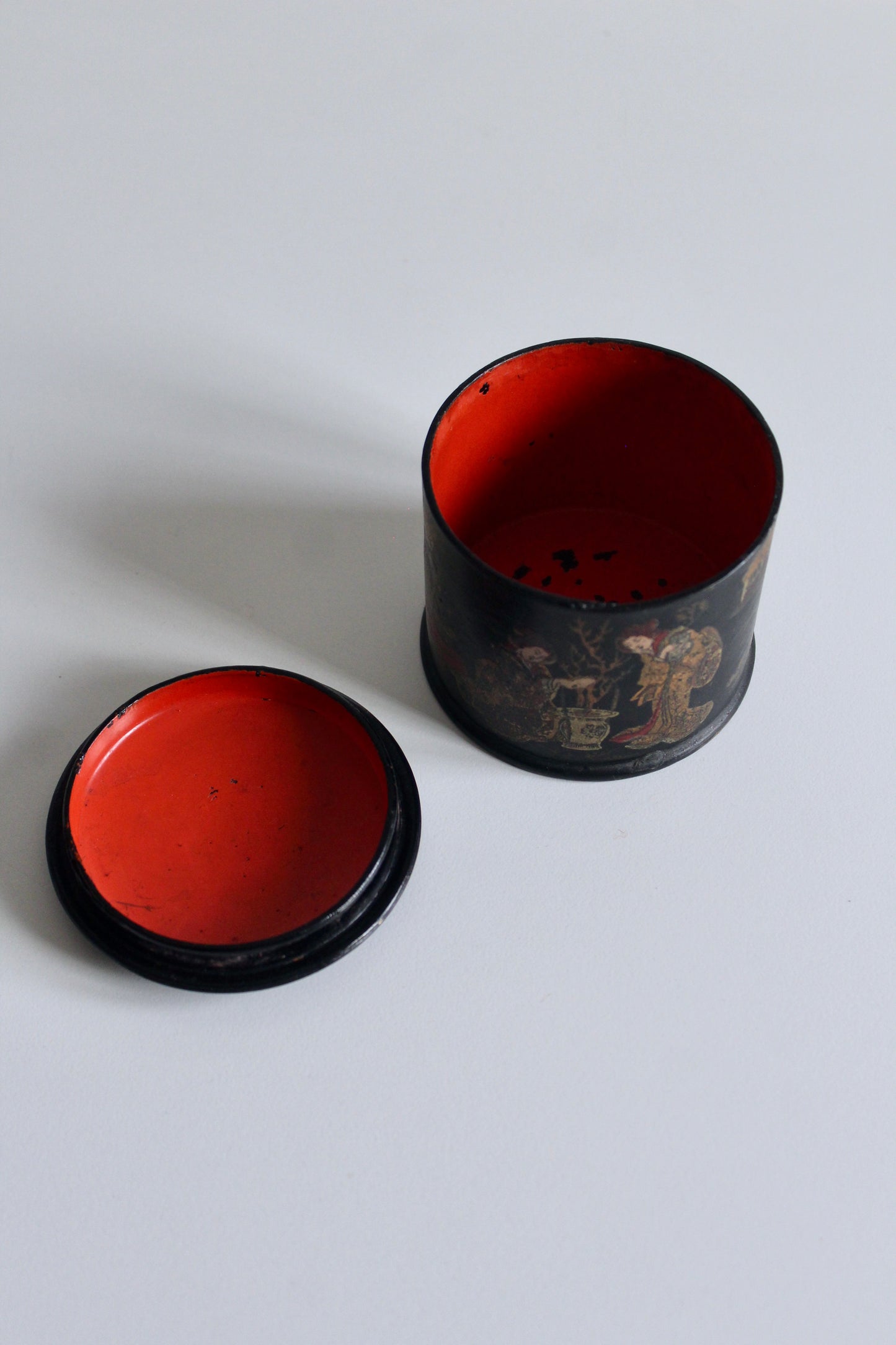 Vintage Japanese Lacquered Trinket Box