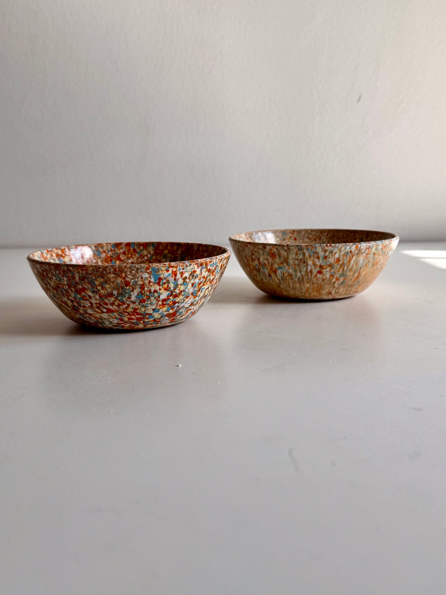 Vintage Mid-Century Confetti Melamine Bowls – Set of Two, c. 1950s–60s