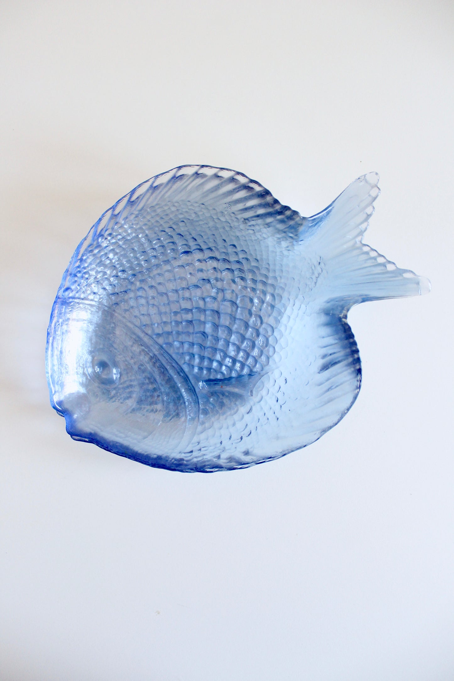Vintage Fish-Shaped Pressed Glass Set of Four Plates, circa 1970s–1980s