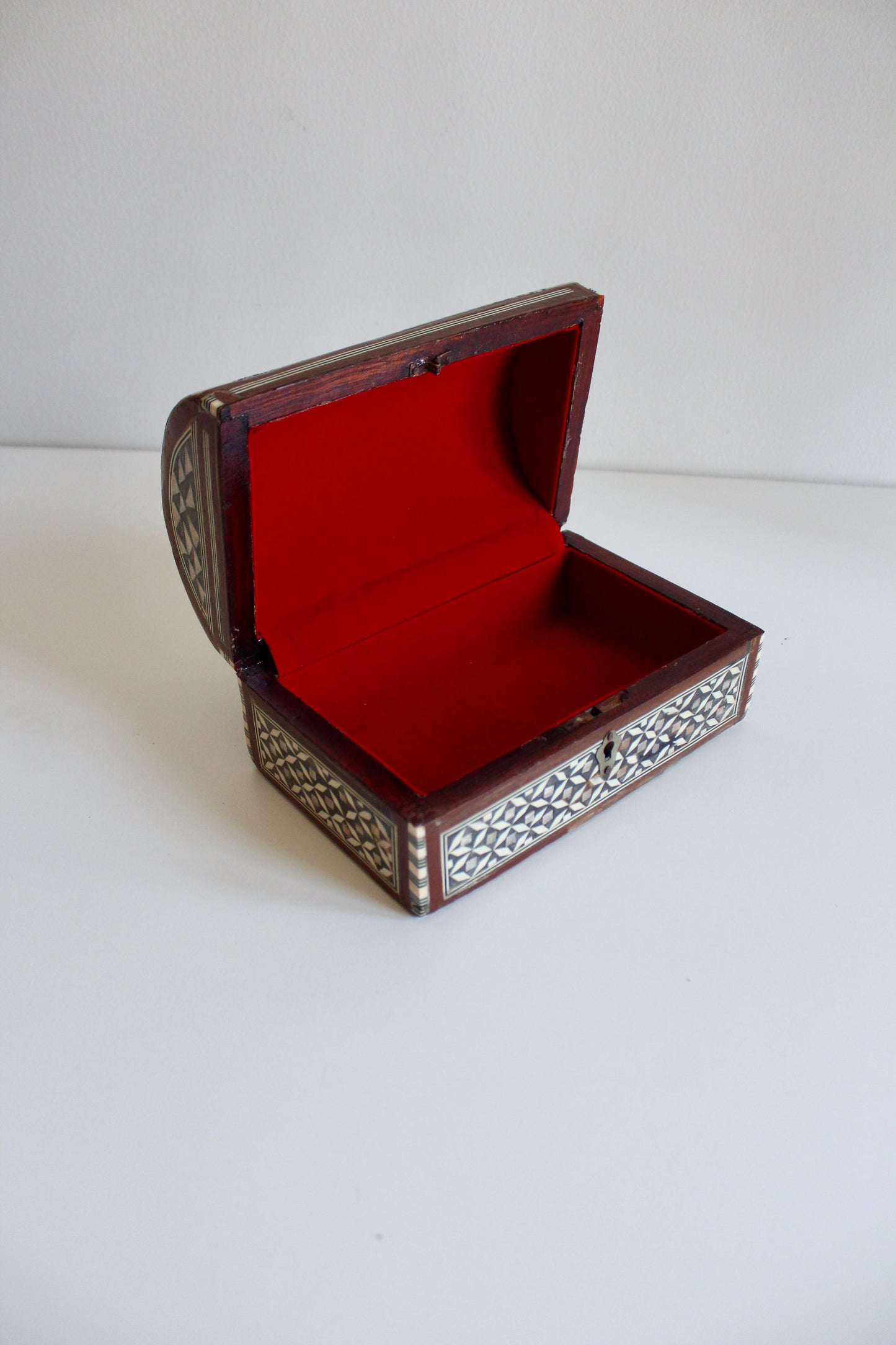 Syrian Mother of Pearl and Wood Inlay Marquetry Box