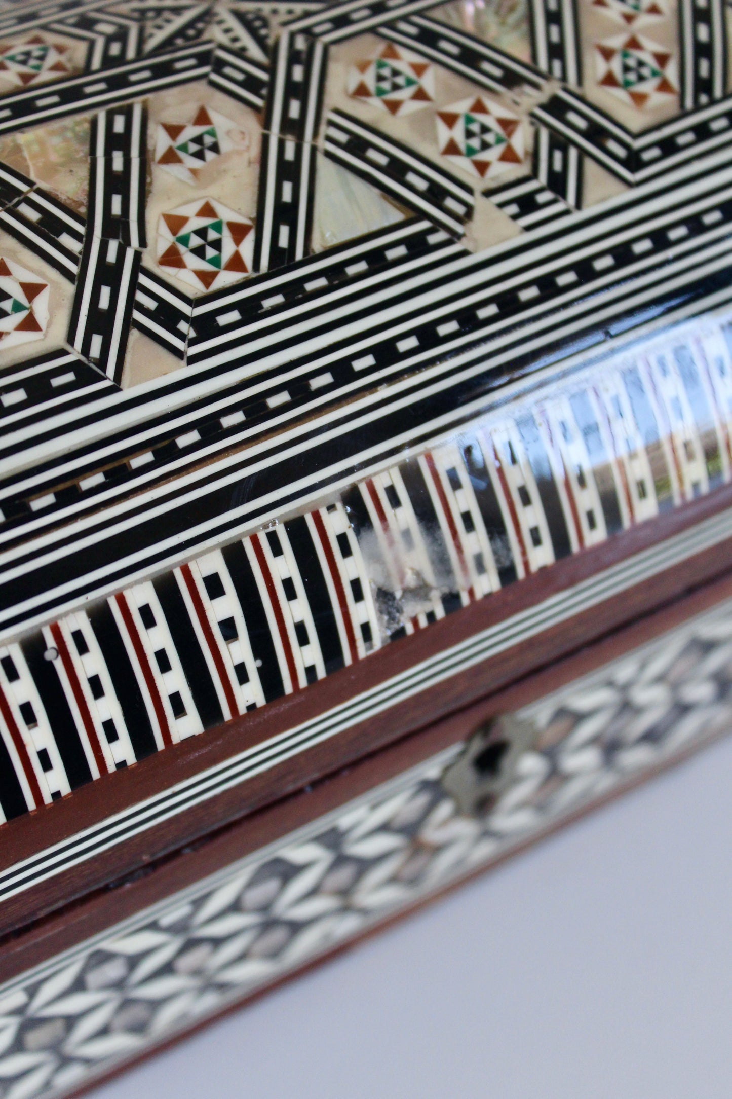 Syrian Mother of Pearl and Wood Inlay Marquetry Box