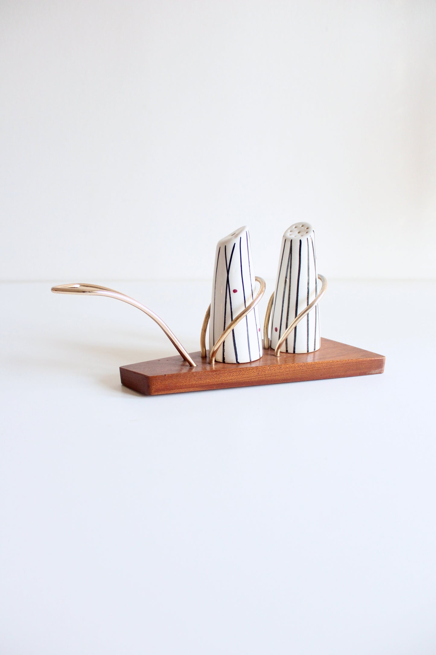 Mid-Century Wyncraft Teak Salt & Pepper Set | Scandinavian Modern Design